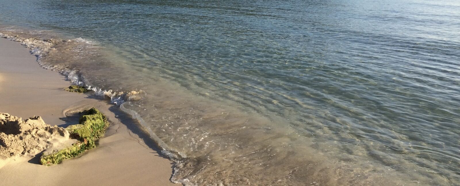 iPhone 5s back camera 4.15mm f/2.2 sample photo. Bay, beach, sea photography