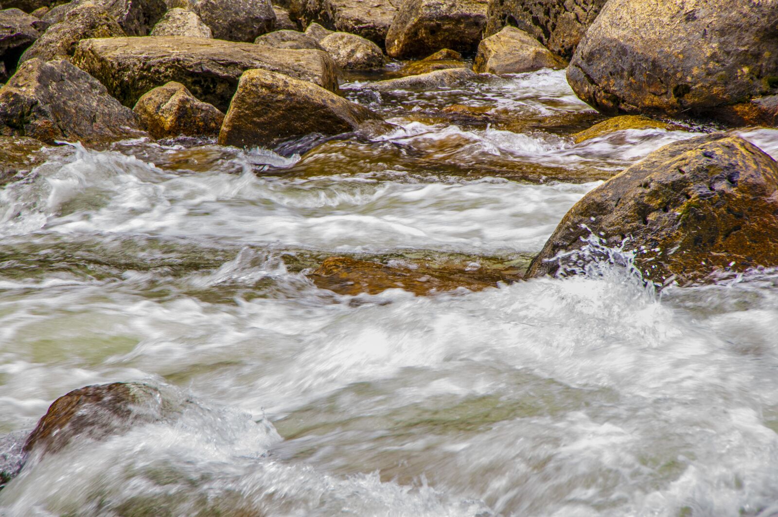 Nikon D300 sample photo. River, rocks, hdr photography