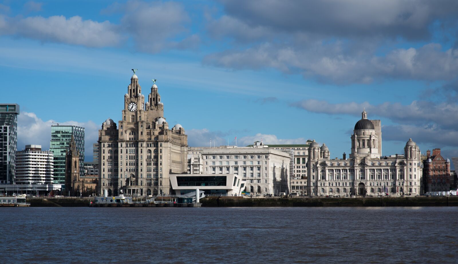 Nikon D810 sample photo. Liverpool, mersey, liver building photography