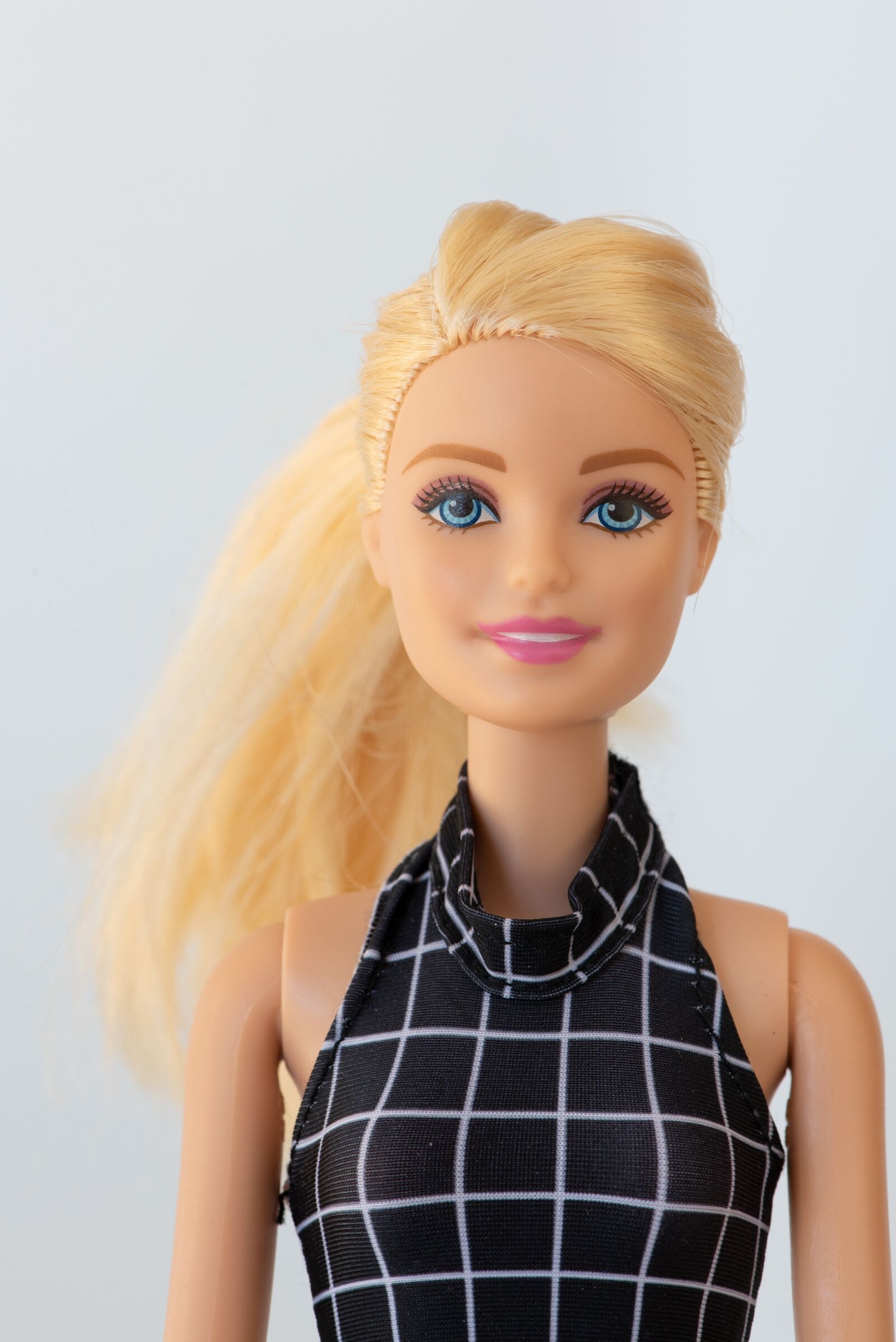 Nikon D750 sample photo. Doll, barbie, blond photography