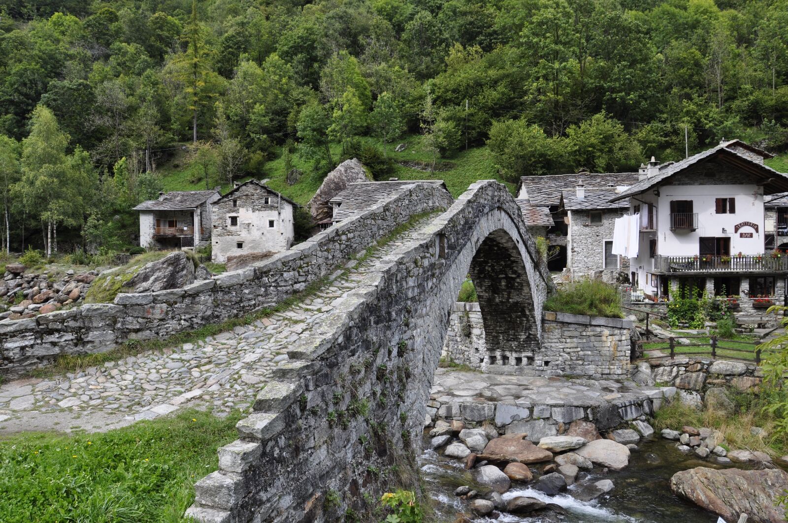 Nikon D5000 sample photo. Bridge, mountain, stone photography