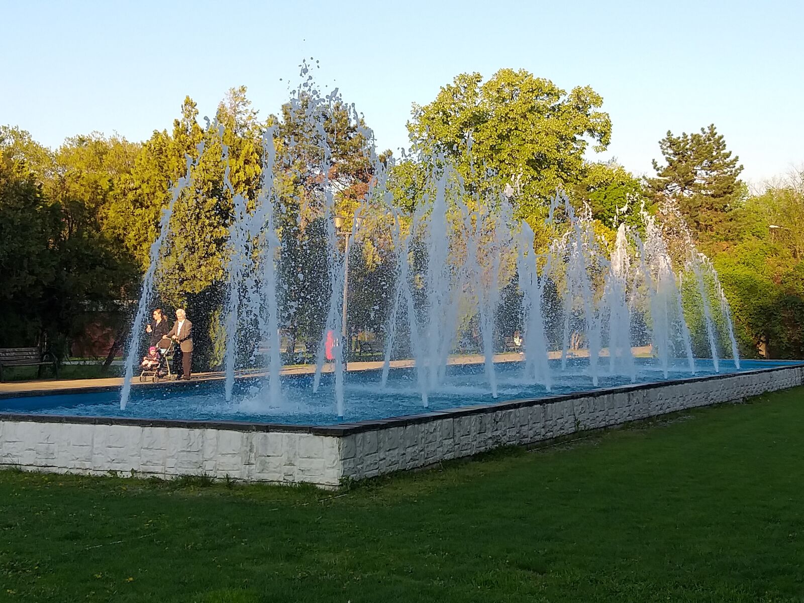 Samsung SM-A605FN sample photo. Park, summer, fountain photography