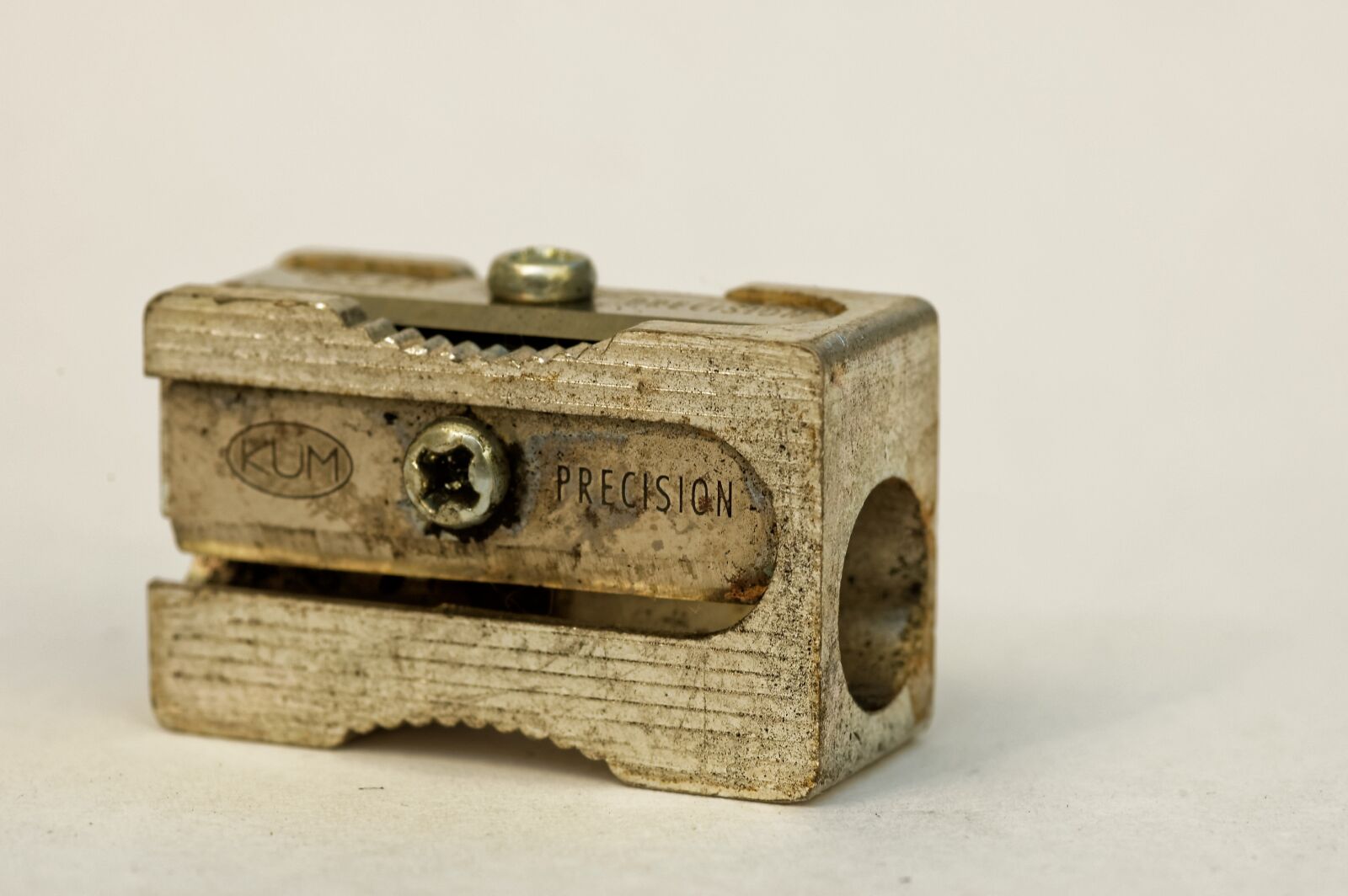 Nikon D50 sample photo. Pencil, anspritzer, metal photography