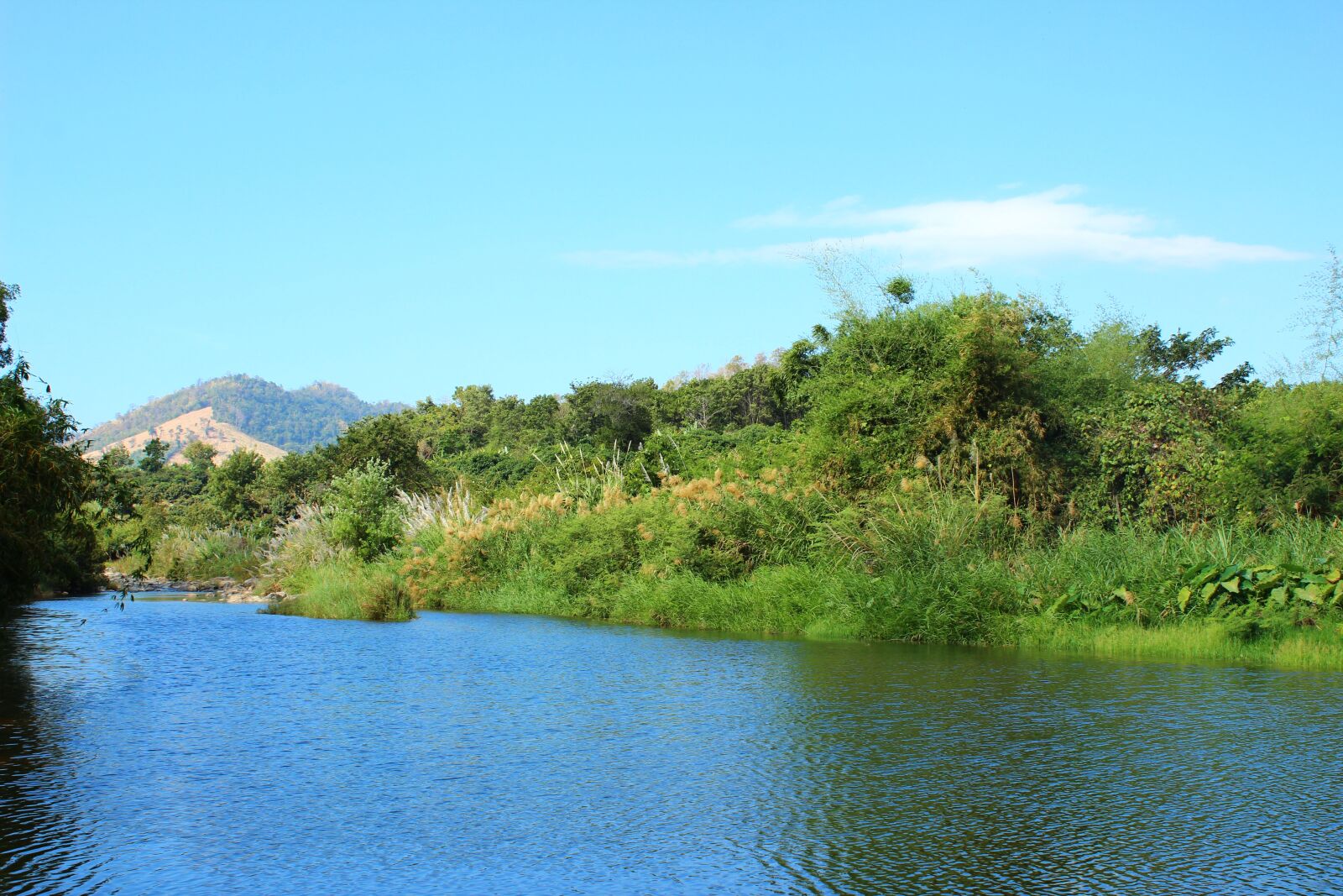 Canon EOS 600D (Rebel EOS T3i / EOS Kiss X5) sample photo. Mountain, waterfall, cambodia photography