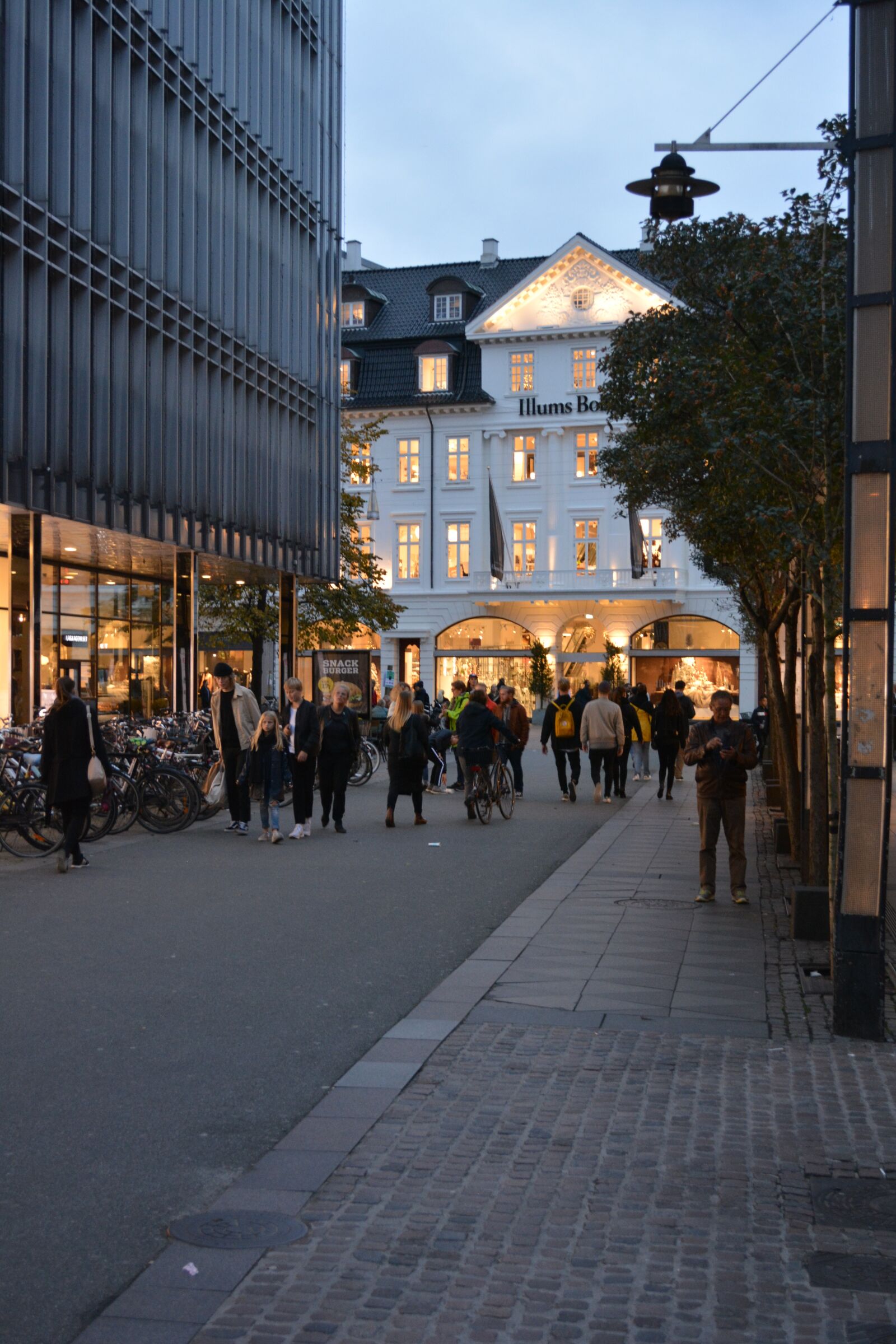 Nikon D5200 sample photo. Street, twilight, århus photography