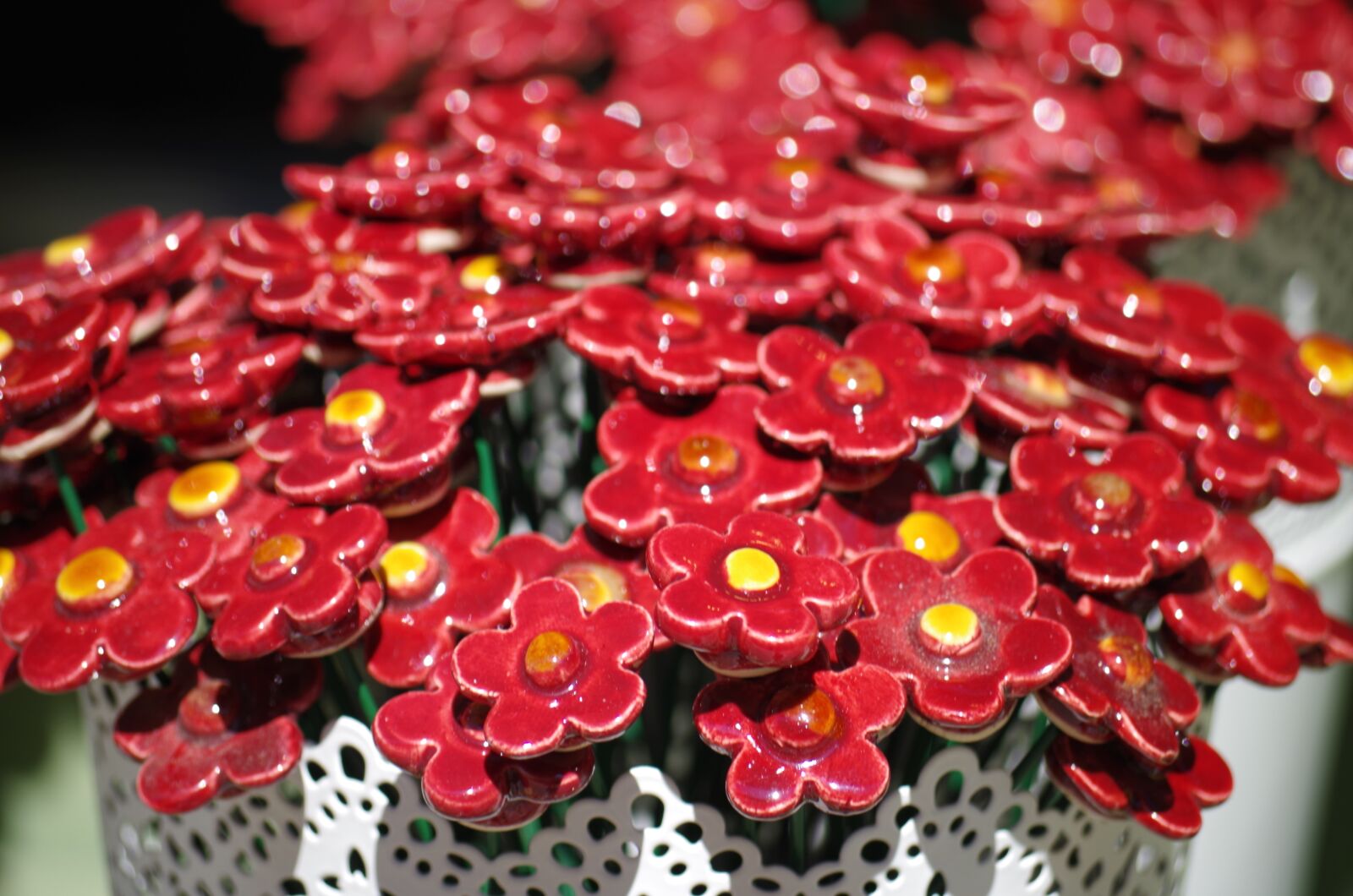 Pentax K-500 sample photo. Artificial flowers, ornaments, decor photography