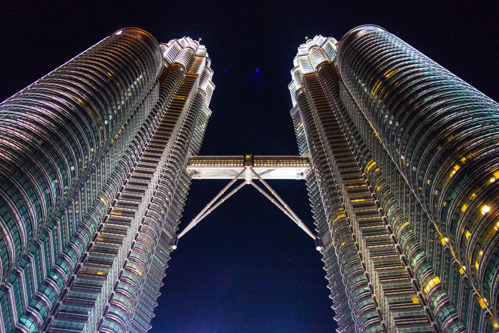 Sony Cyber-shot DSC-RX100 sample photo. Kuala lumpur, towers, petronas photography