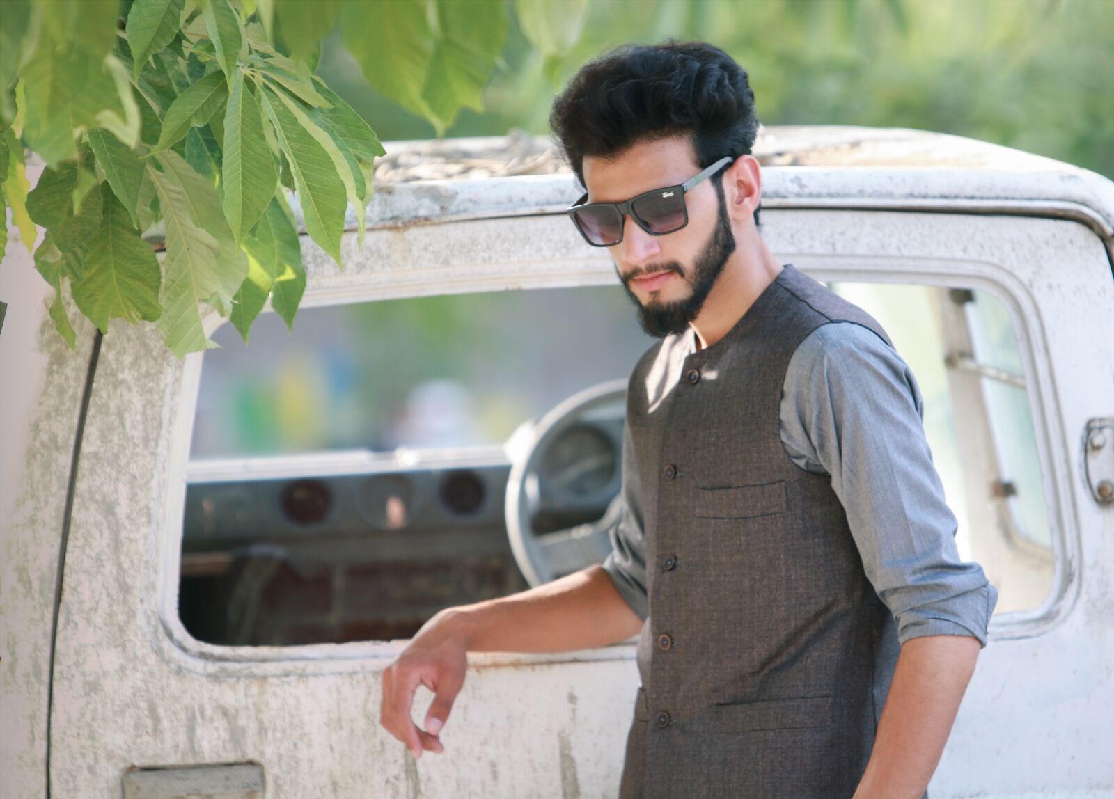 Canon EOS 70D sample photo. Outdoors, man, lifestyle photography