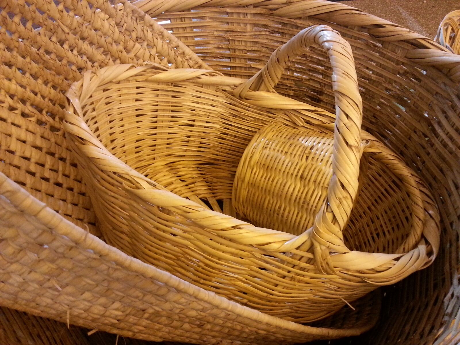 Samsung Galaxy S3 sample photo. Basket, 2, family photography