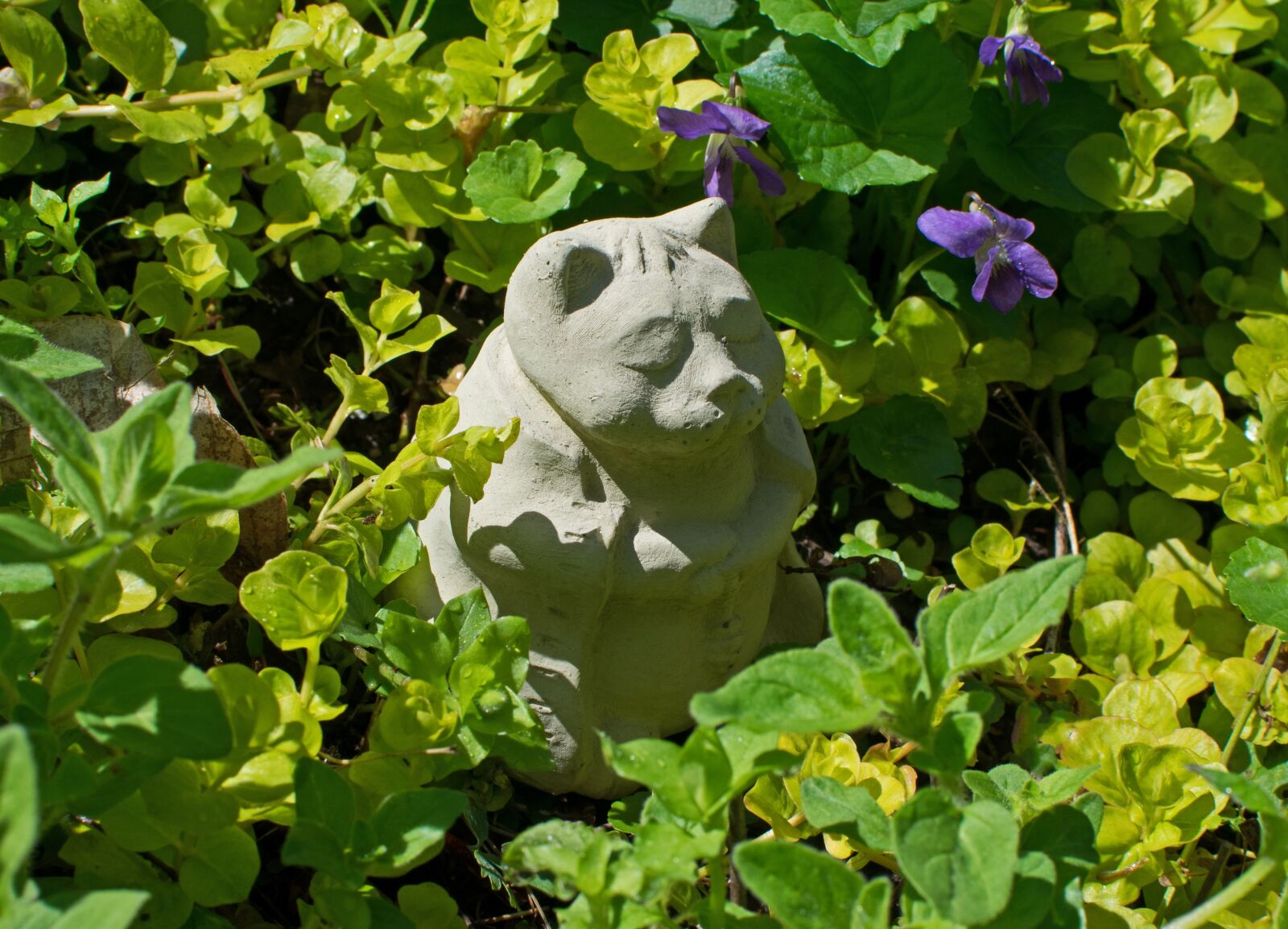 Nikon D3300 sample photo. Cat, feline, ceramic photography