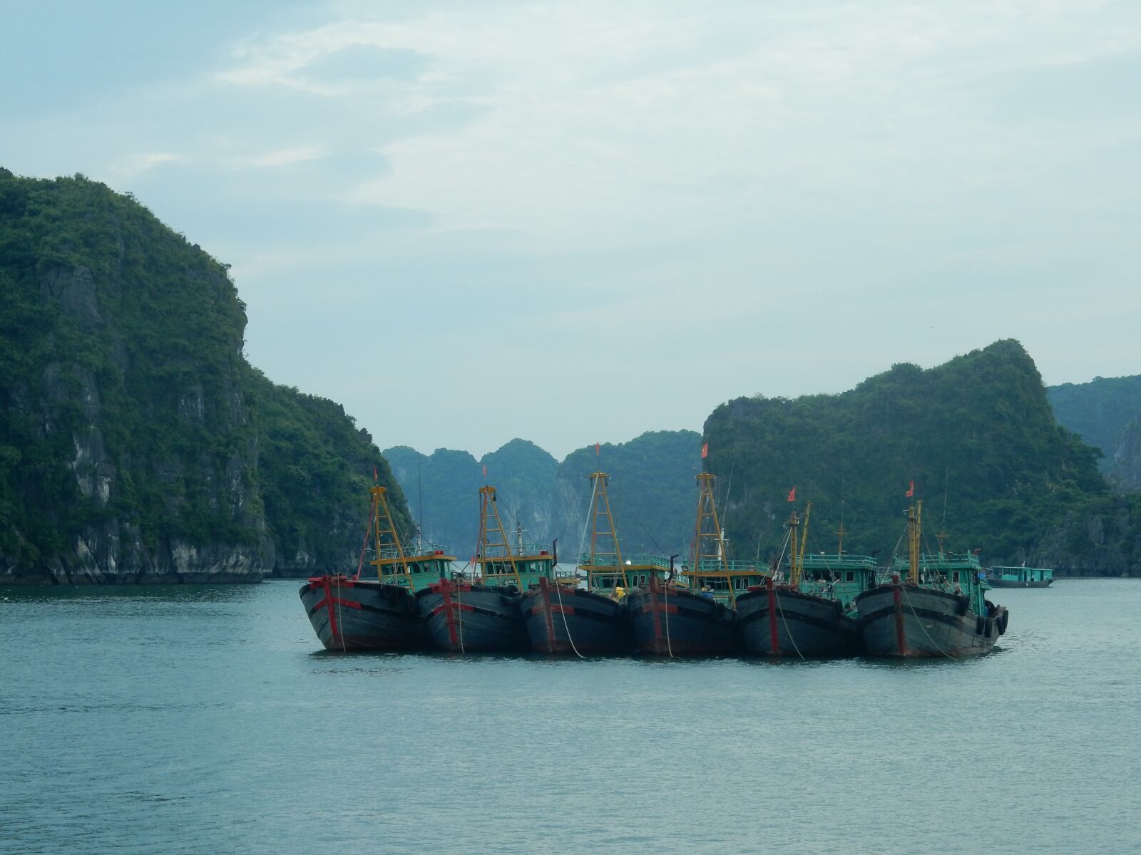 Nikon Coolpix S9700 sample photo. Halong bay, viet nam photography