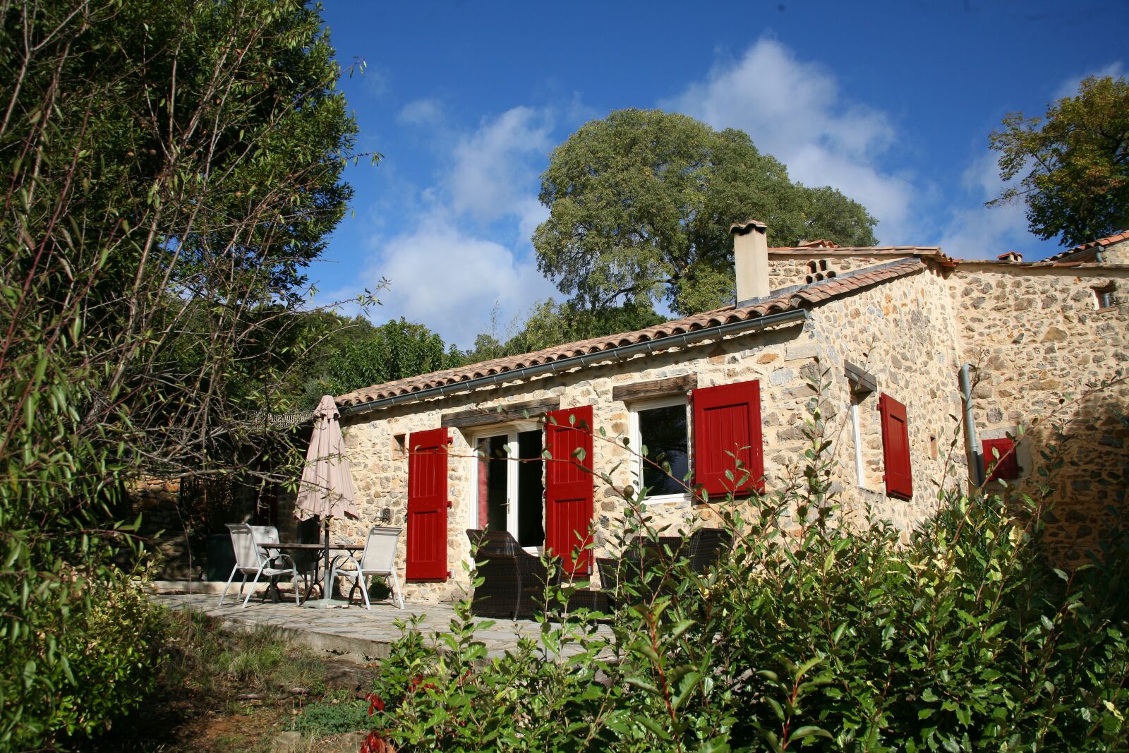 Canon EOS 5D sample photo. House, architecture, old photography