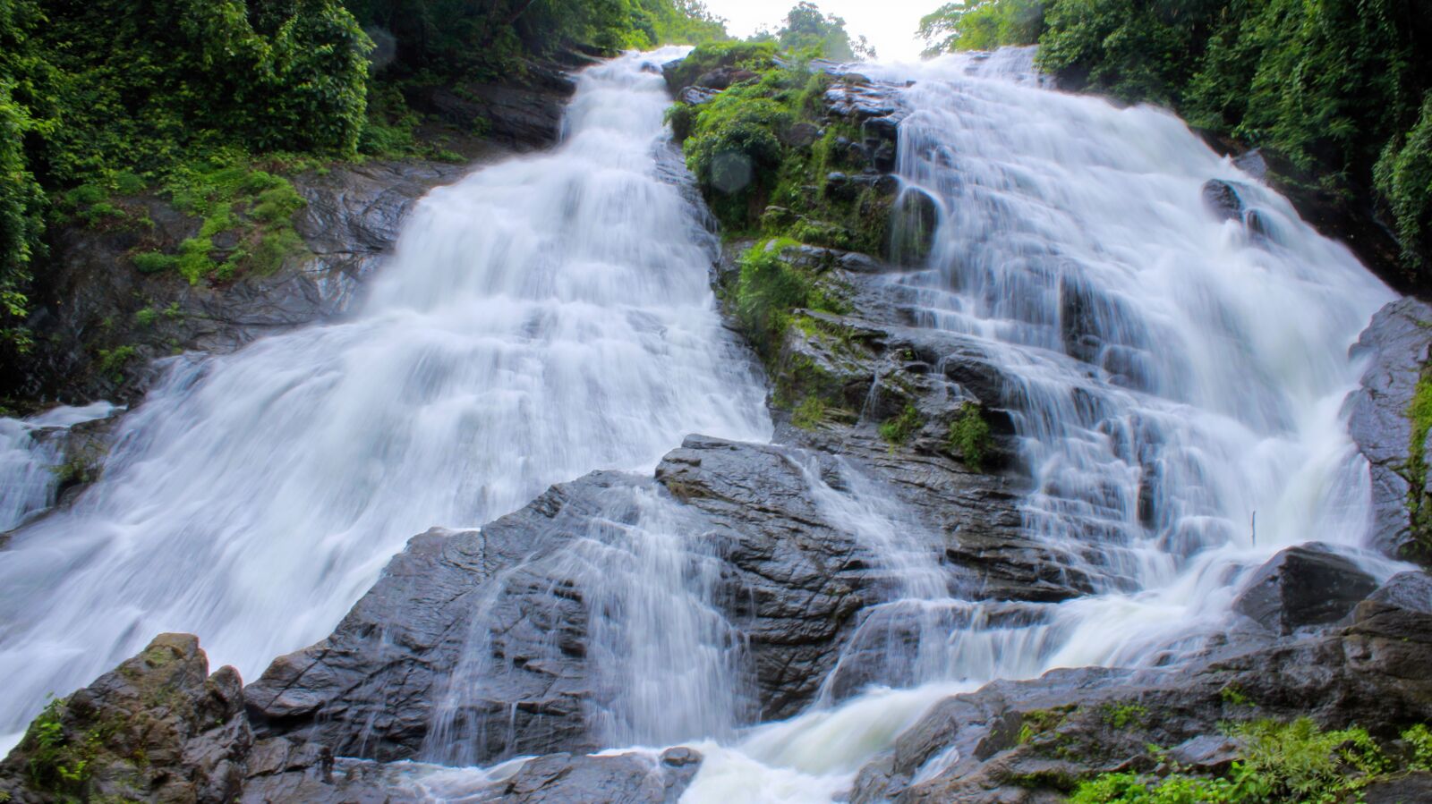 Canon EOS 700D (EOS Rebel T5i / EOS Kiss X7i) sample photo. Waterfall, waterfalls, kerala photography