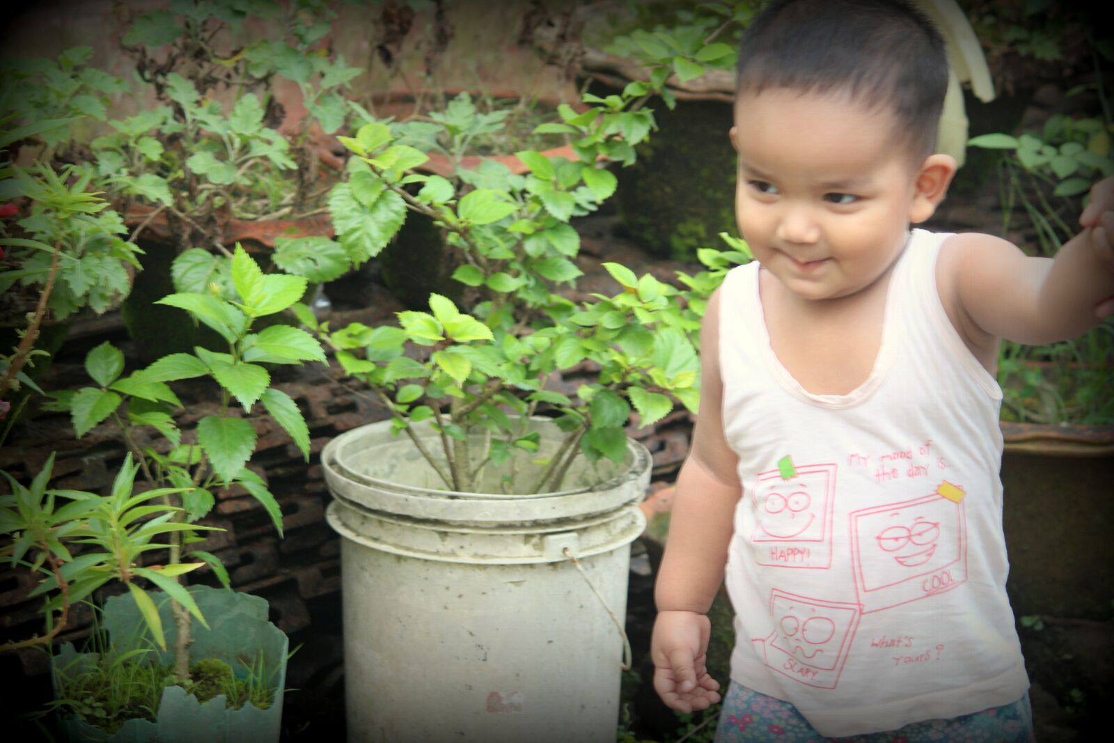 Canon EOS 1200D (EOS Rebel T5 / EOS Kiss X70 / EOS Hi) sample photo. Baby, smiling, child photography