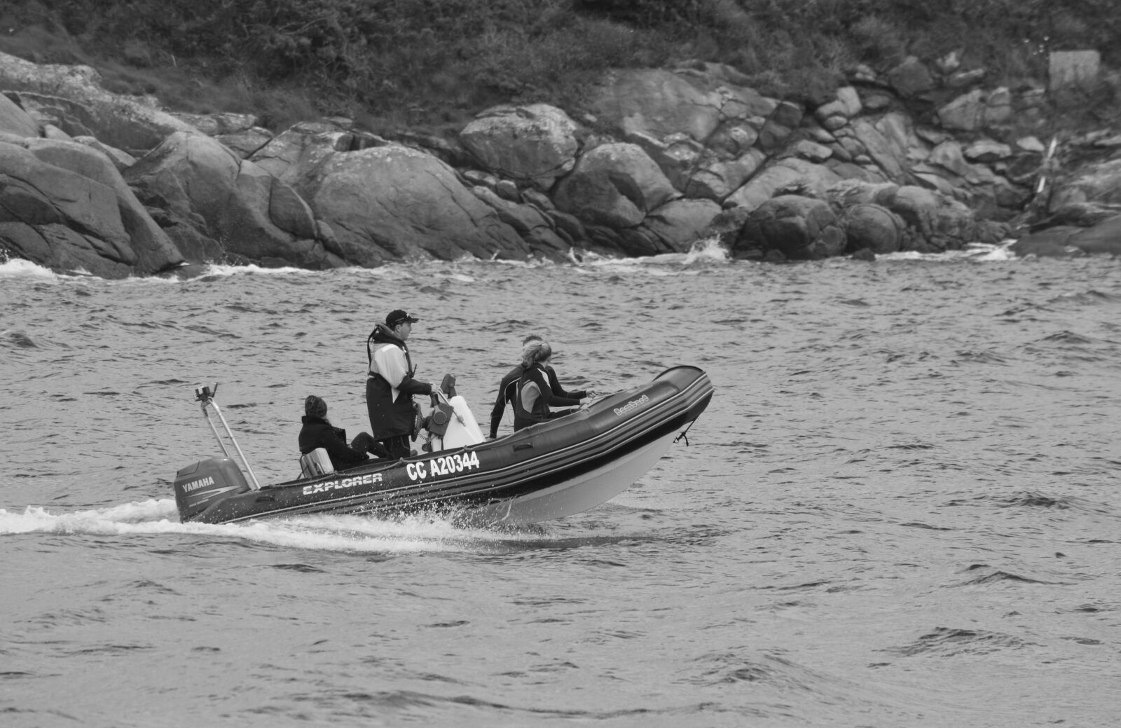 Nikon D5200 sample photo. Inflatable dinghy, pneumatic boat photography