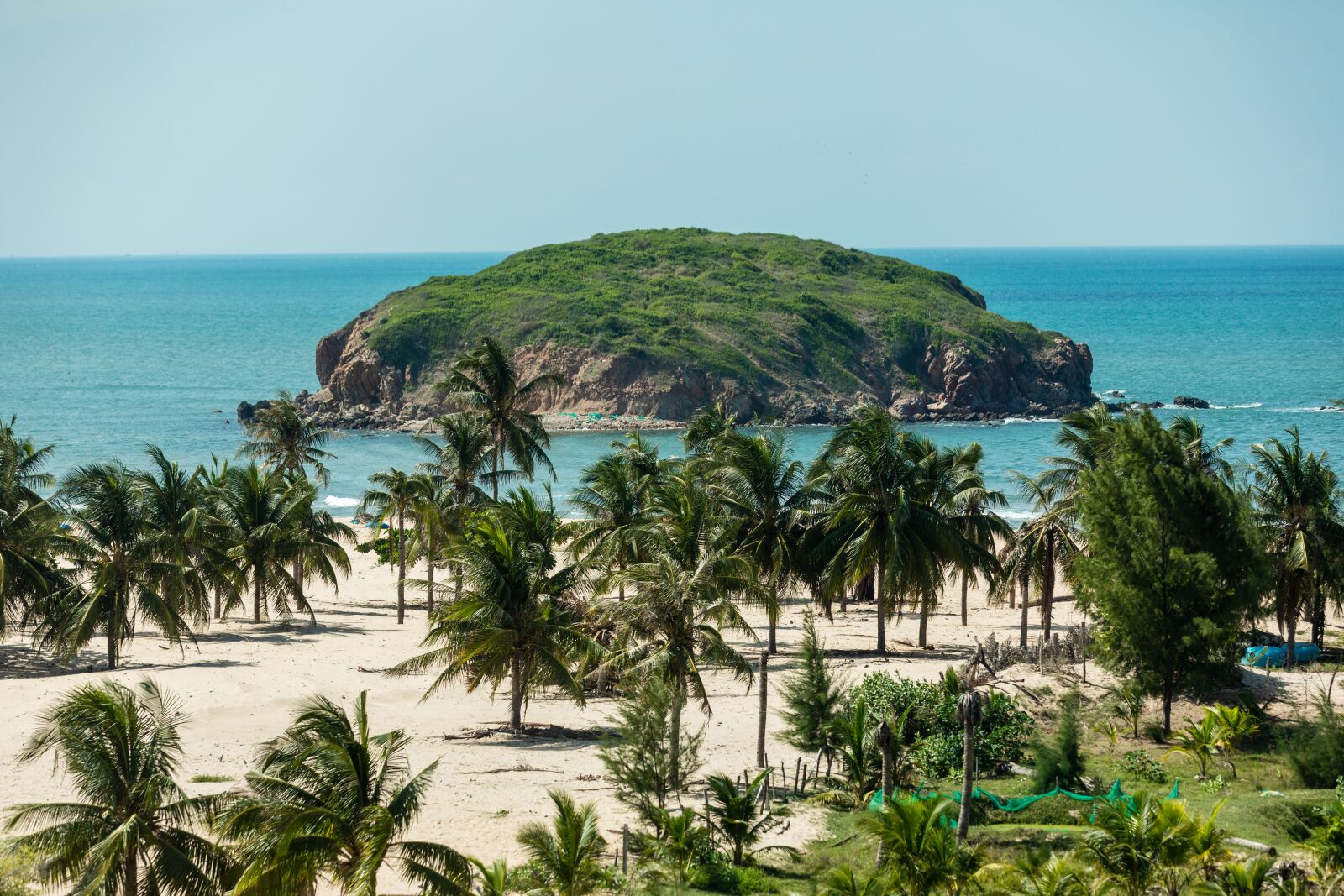 Canon EOS 5D Mark IV sample photo. Phan thiet, beach, sea photography
