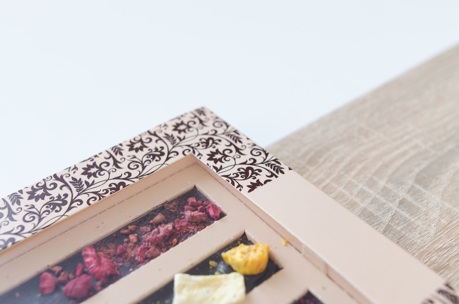 Nikon D5100 sample photo. Assortment, background, bonbon, box photography