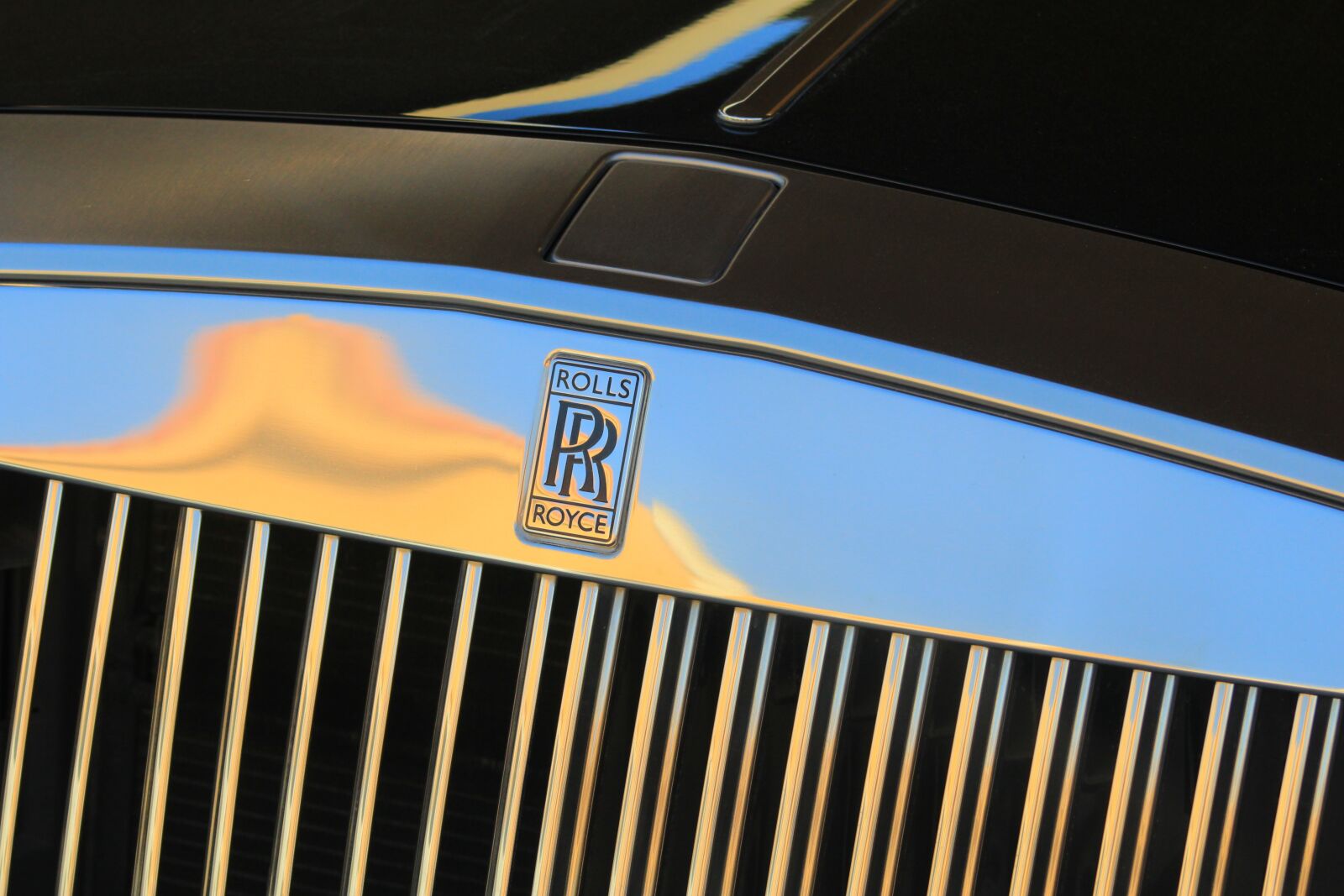 Canon EF75-300mm f/4-5.6 sample photo. Rolls royce, car, luxury photography