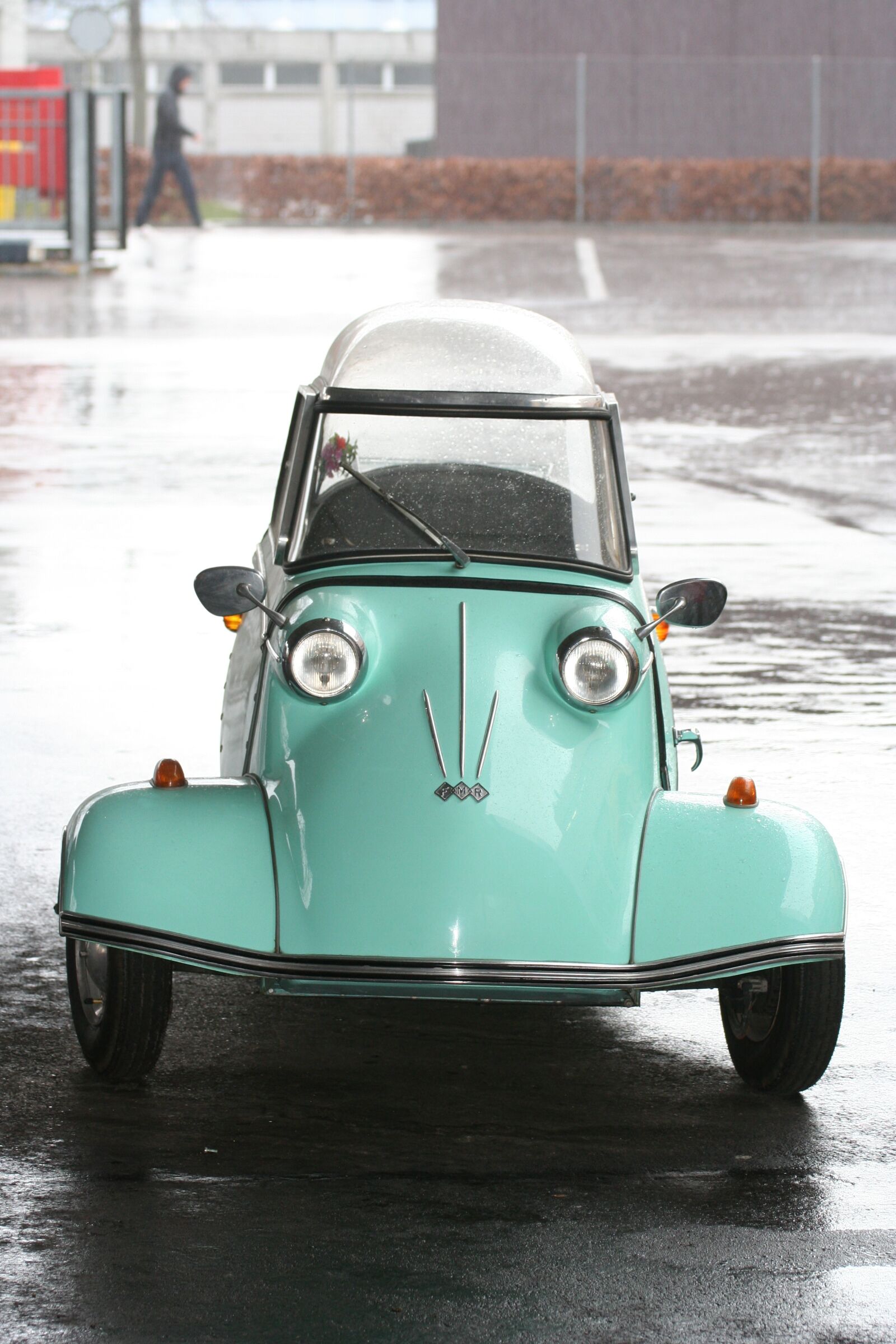 Canon EOS 350D (EOS Digital Rebel XT / EOS Kiss Digital N) sample photo. Messerschmitt, piaggio, roller photography