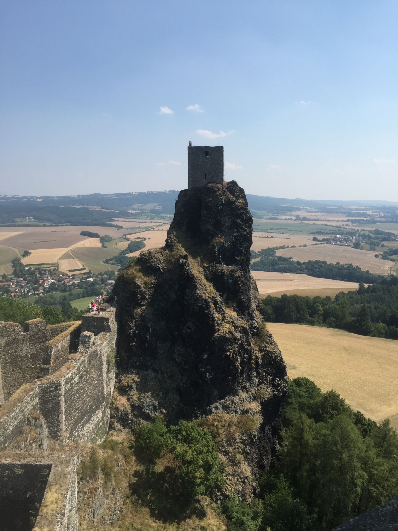 Apple iPhone 6 sample photo. Trosky castle, ruins, 8 photography
