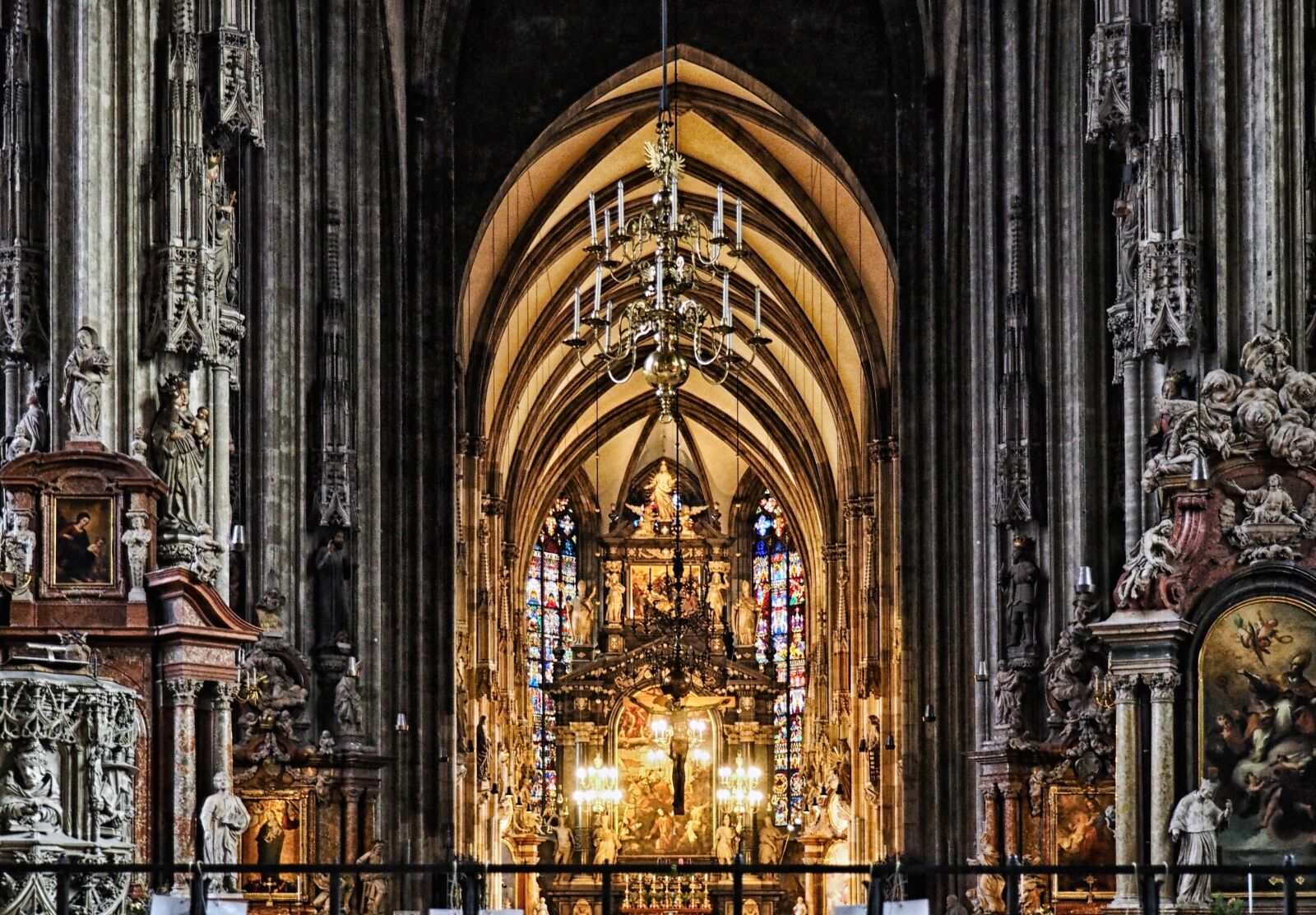 Olympus OM-D E-M10 sample photo. Cathedral, city, metropolis photography
