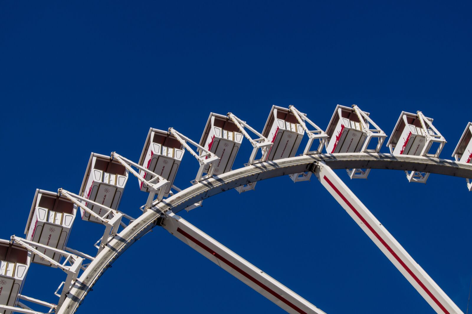 Sony SLT-A58 sample photo. Ferris wheel, free market photography
