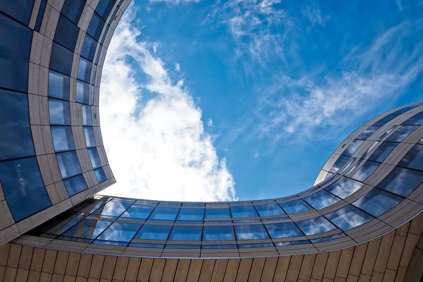 Olympus OM-D E-M10 sample photo. Architecture, modern, building photography