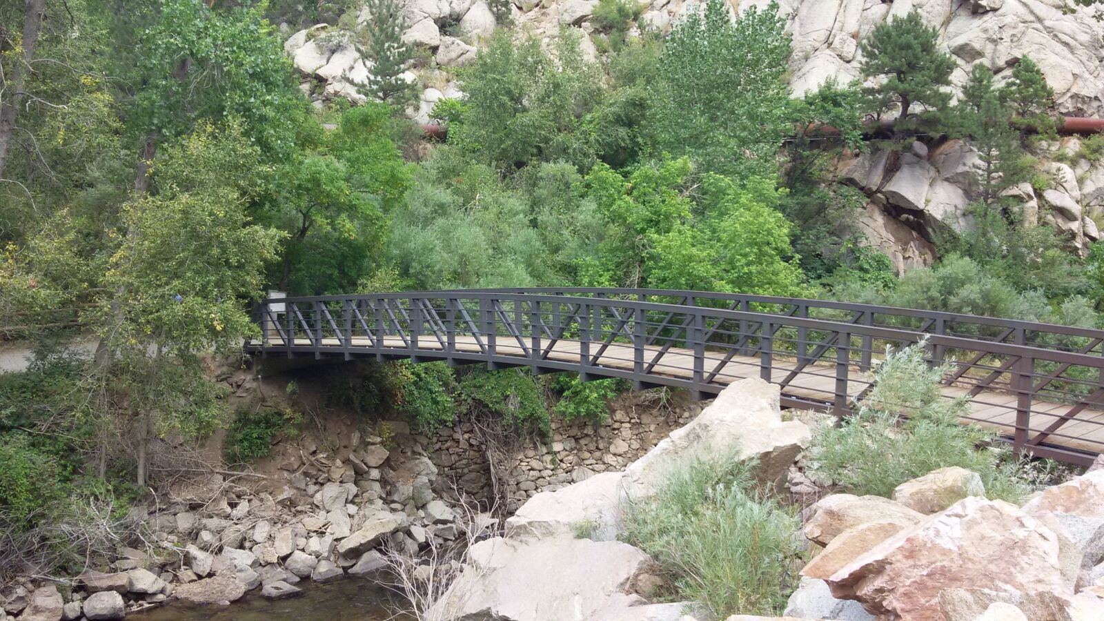 Samsung Galaxy S5 Mini sample photo. Brown, wooden, walk, bridge photography