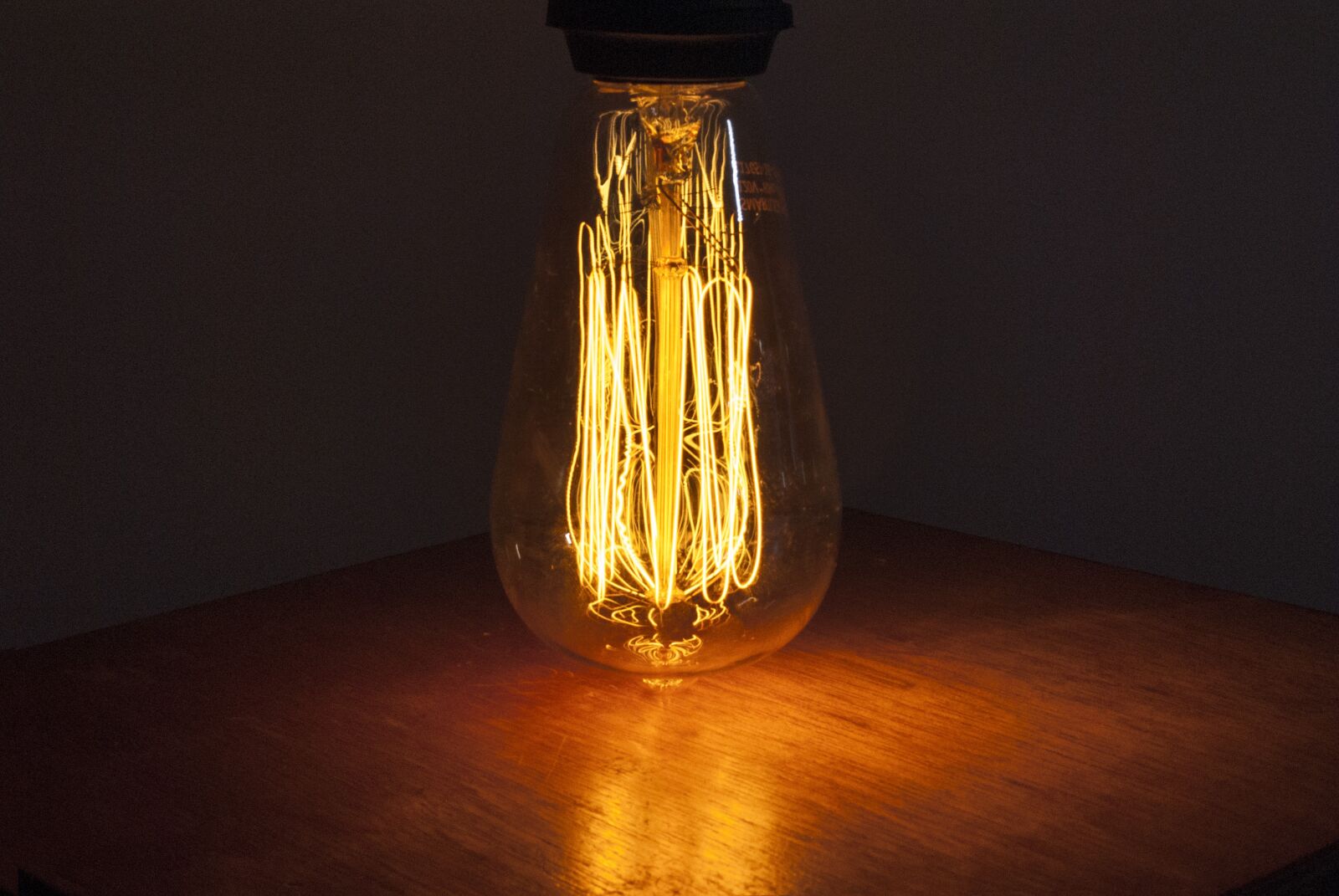 Nikon D3000 sample photo. Focus, light, architecture photography