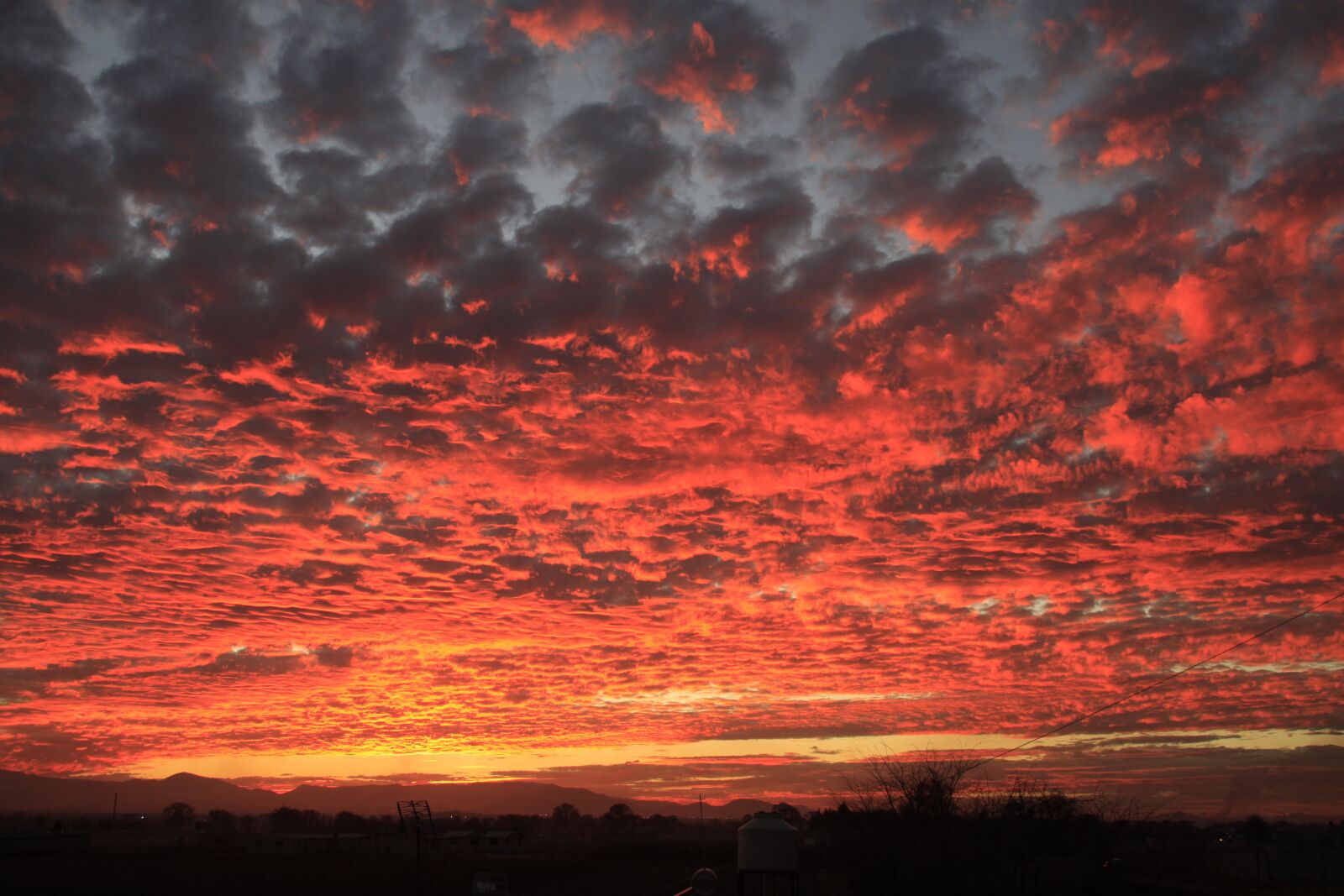 Canon EOS 500D (EOS Rebel T1i / EOS Kiss X3) sample photo. Clouds, sunset, sky photography