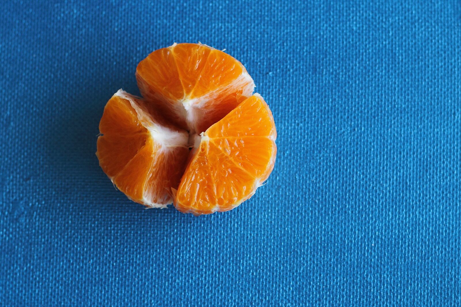 Canon EOS 7D + Canon EF 50mm F1.4 USM sample photo. Fresh, orange, fruit photography