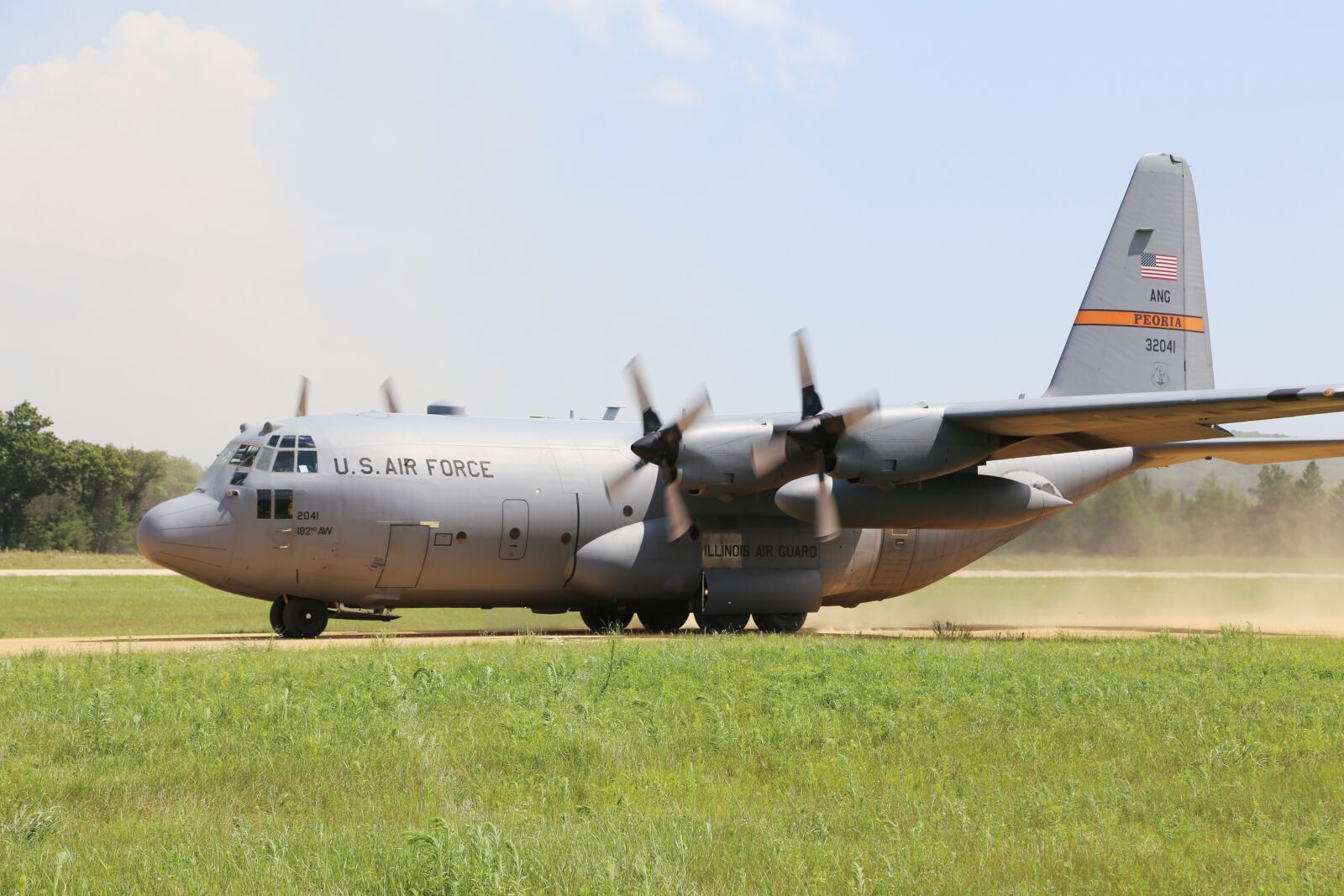 Canon EOS 6D + Canon EF 24-105mm F4L IS USM sample photo. C-130 hercules, landing, takeoff photography
