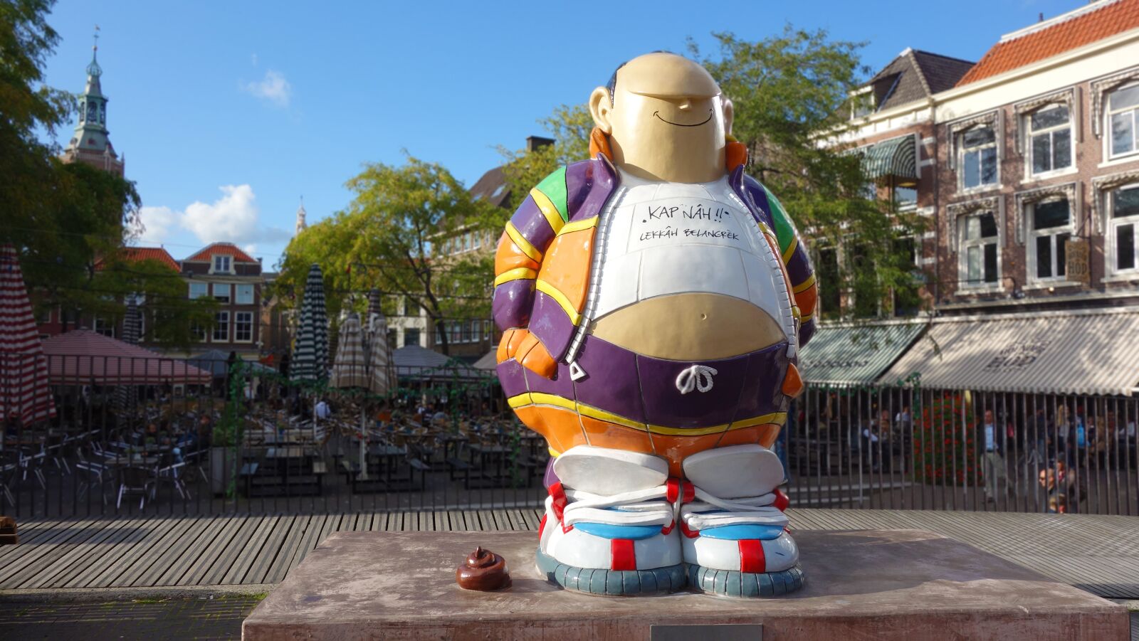 Sony Cyber-shot DSC-RX100 sample photo. Statue, cartoon character, haagse photography