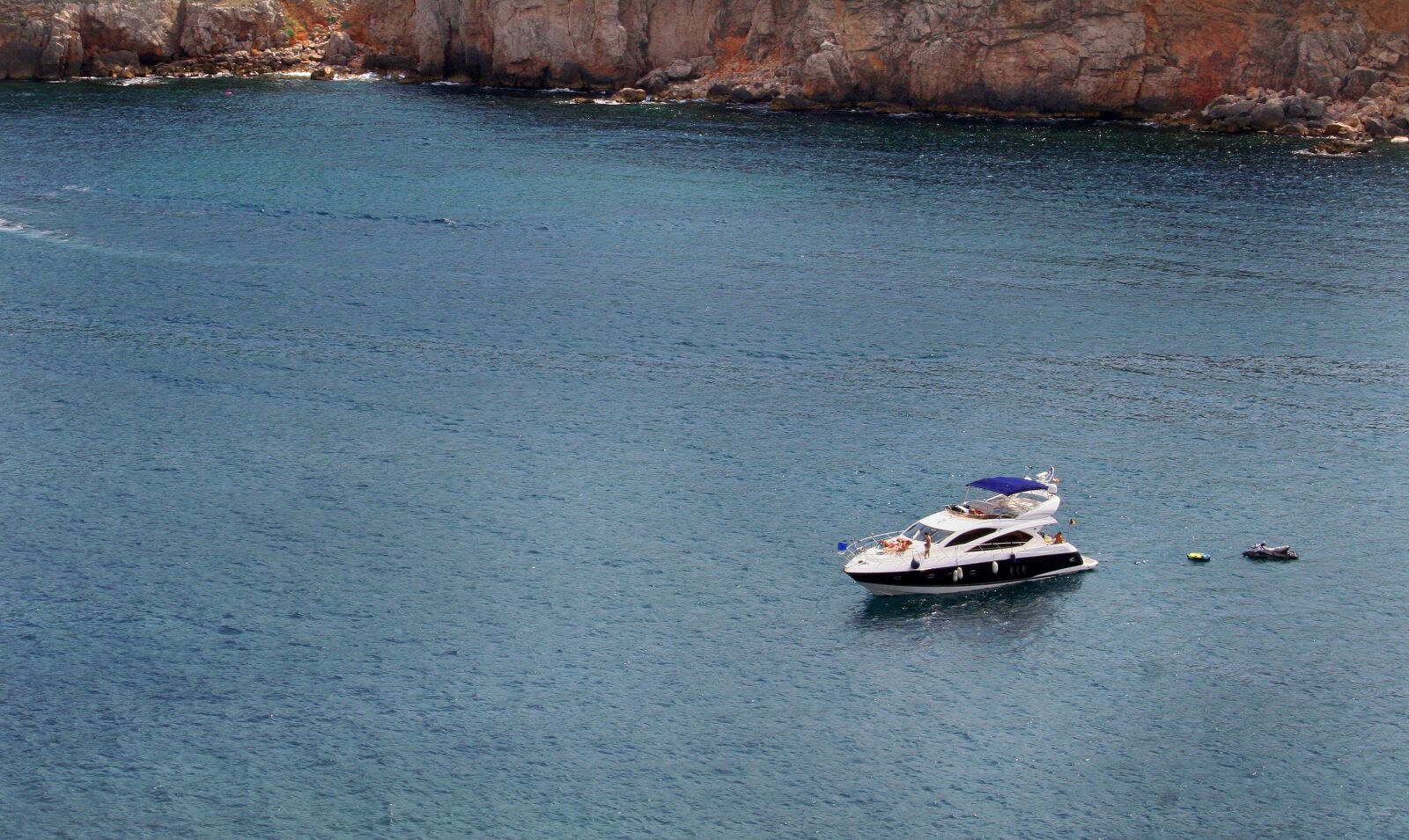 Canon EOS 350D (EOS Digital Rebel XT / EOS Kiss Digital N) sample photo. Sea, boat, holidays photography