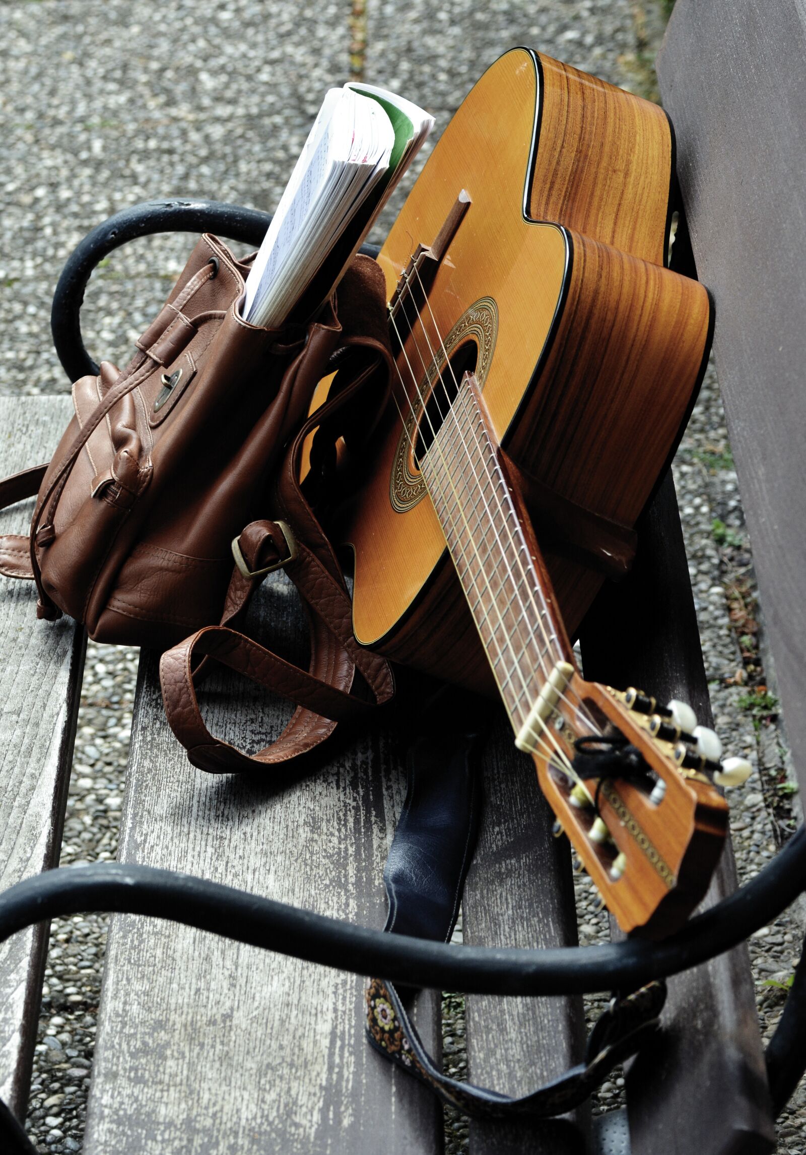 Nikon D5200 sample photo. Guitar, leisure, backpack photography
