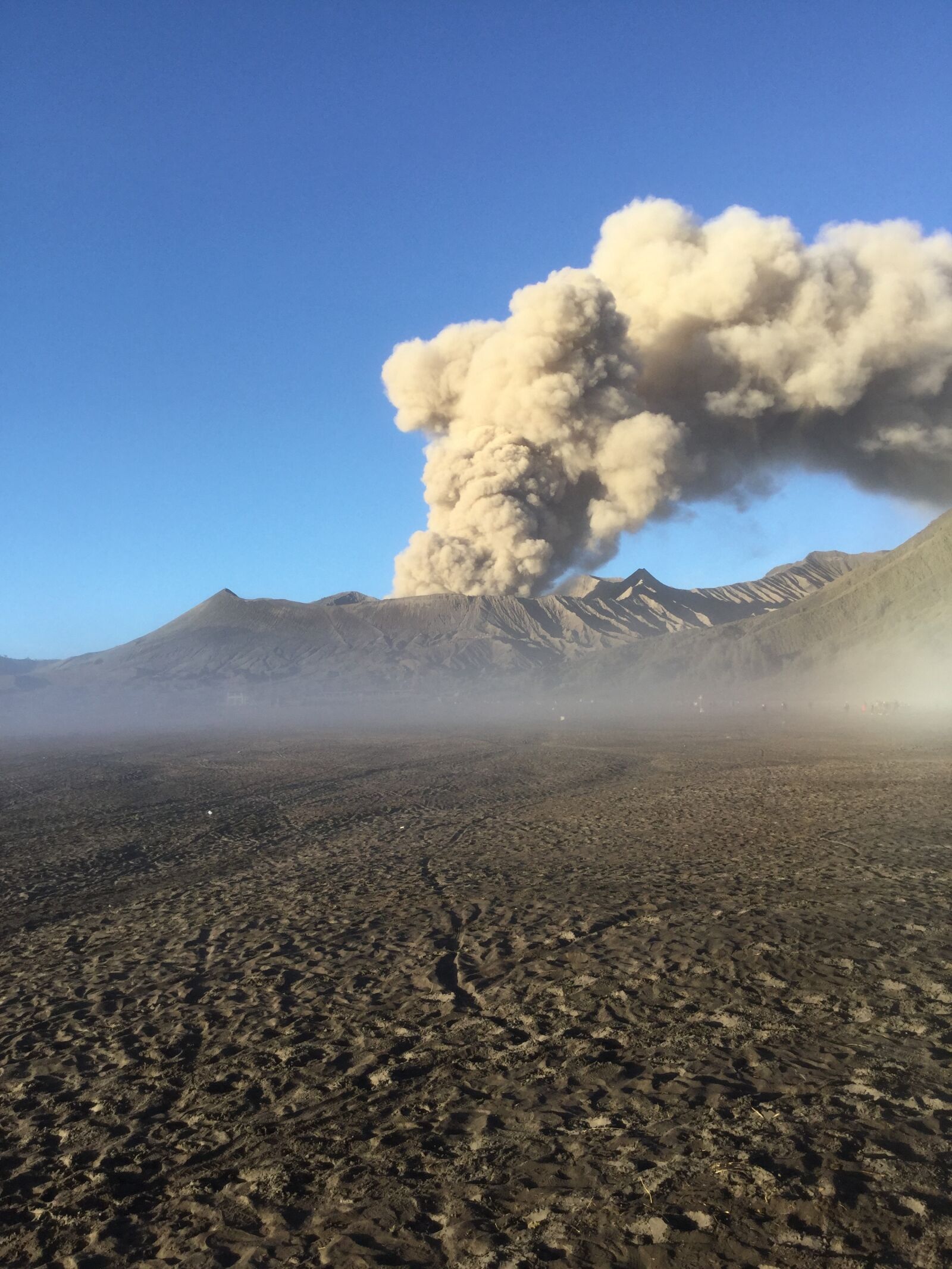Apple iPad Air 2 sample photo. Volcano, bromo, java photography