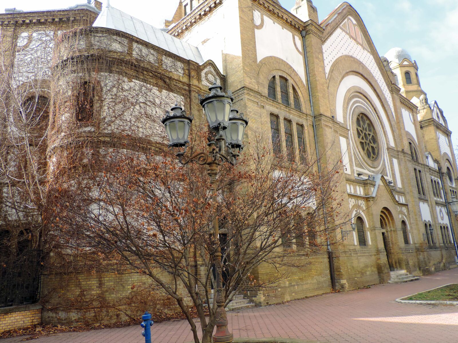 Nikon Coolpix P520 sample photo. Landmark, religion, building, church photography