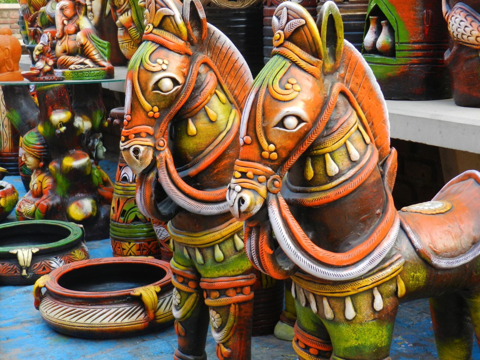 Nikon Coolpix P500 sample photo. Decorative, pots, traditionally indian photography