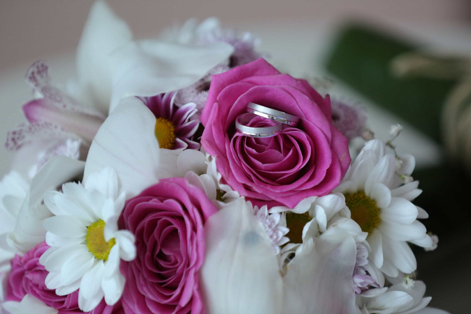 Canon EOS 5D Mark III sample photo. Jewelry, wedding, wedding bouquet photography