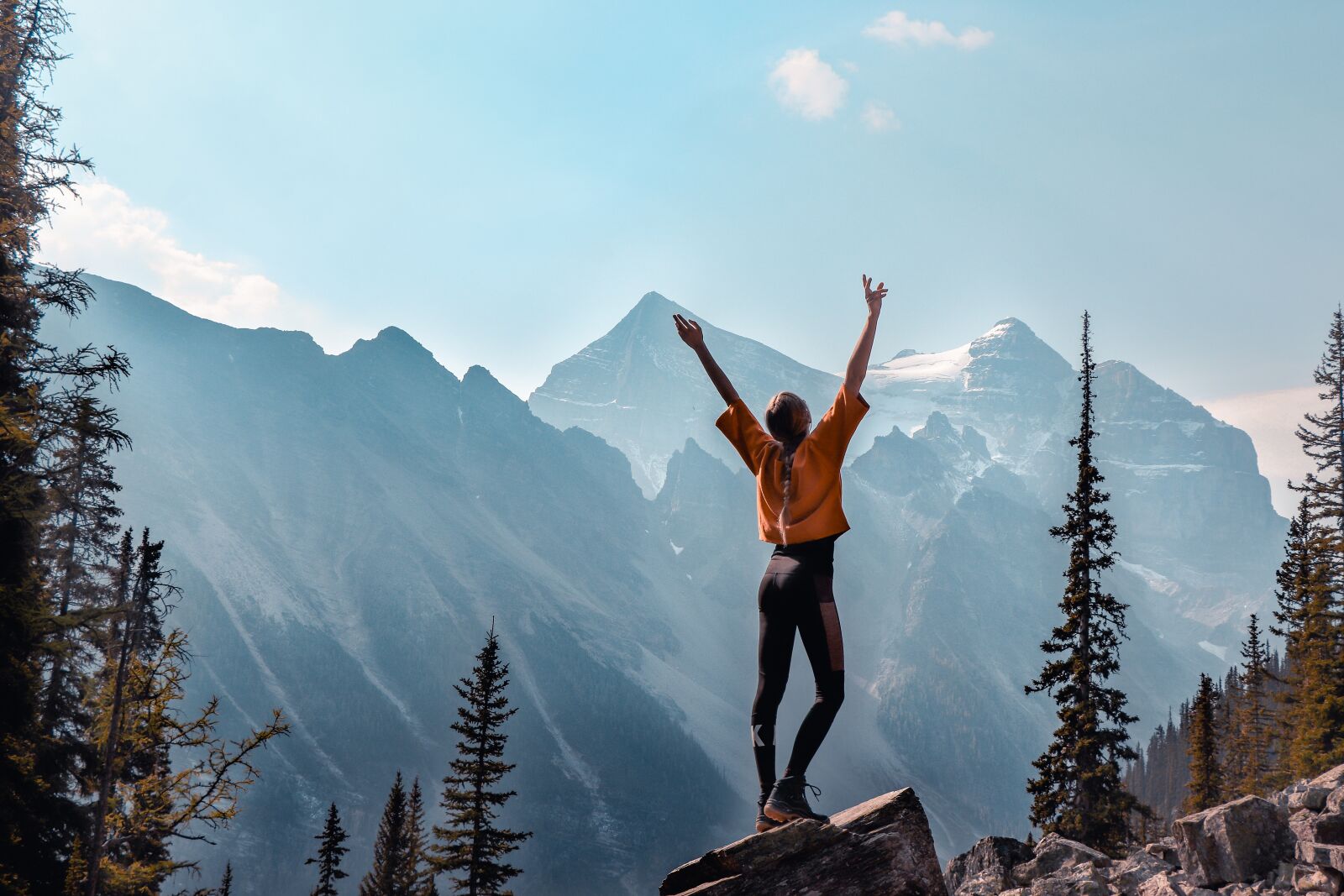 Canon EOS 77D (EOS 9000D / EOS 770D) sample photo. Mountains, canada, girl photography