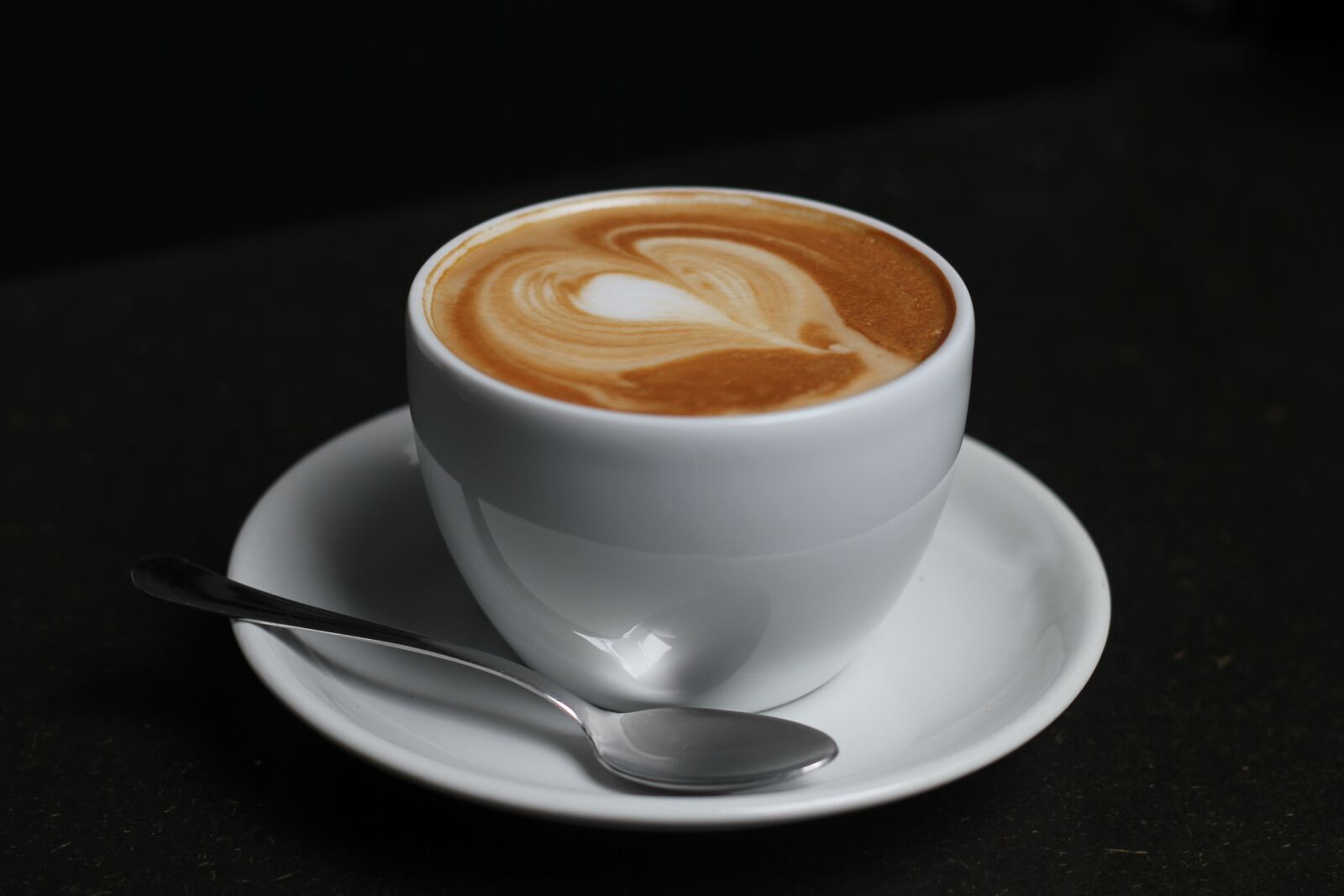 Canon EOS 550D (EOS Rebel T2i / EOS Kiss X4) sample photo. Coffee, cup, spoon photography