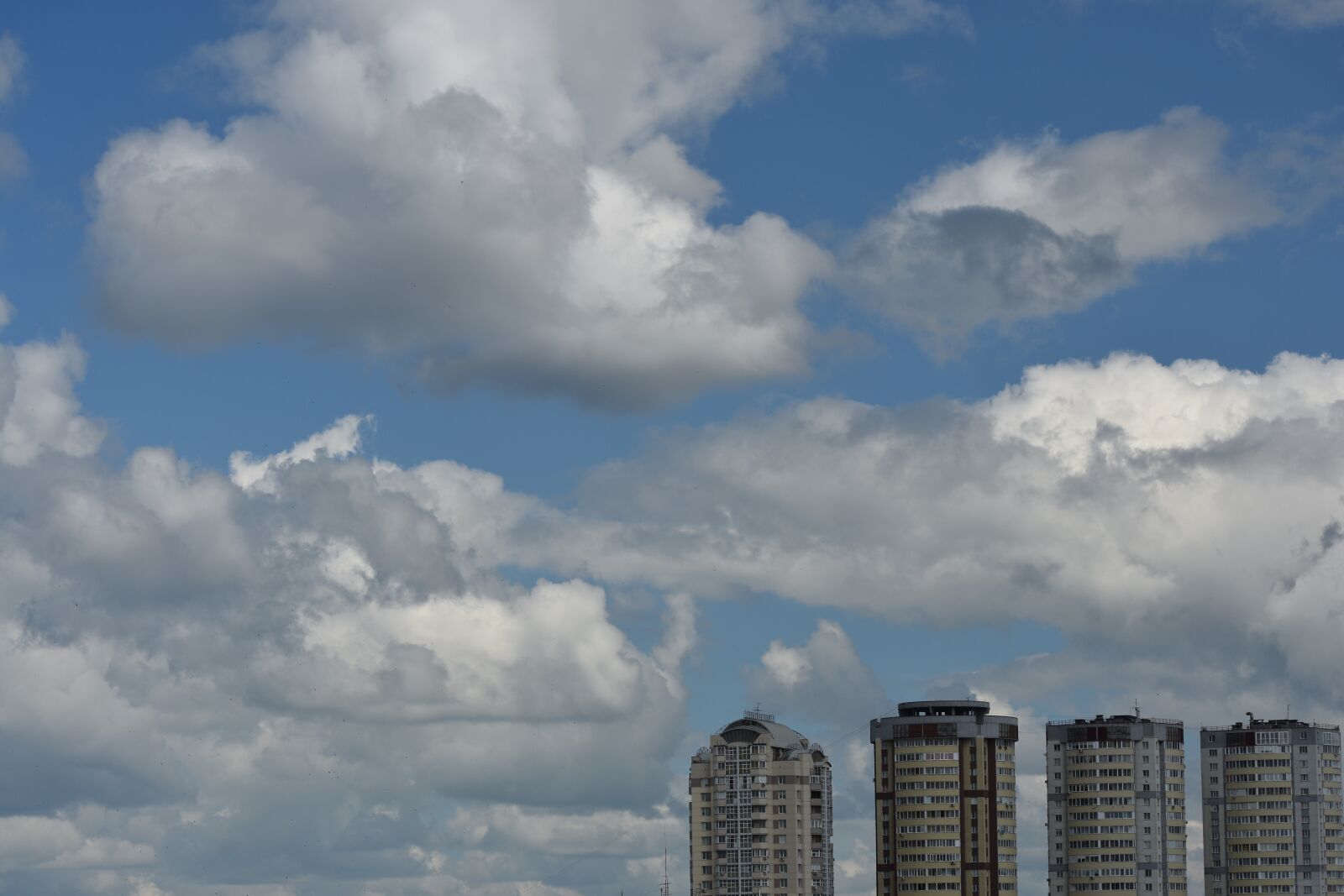 Nikon D3400 sample photo. House, building, sky photography
