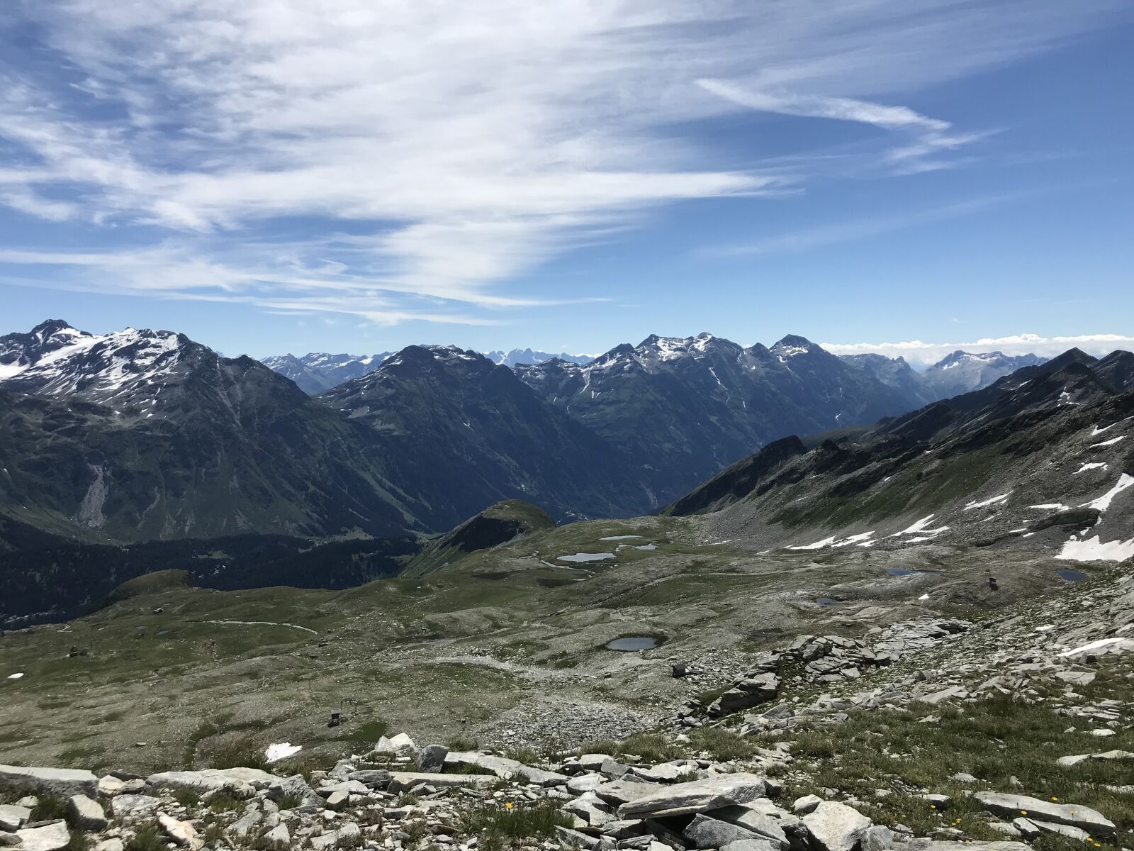 iPhone 7 back camera 3.99mm f/1.8 sample photo. Towards the rodond, alpine photography