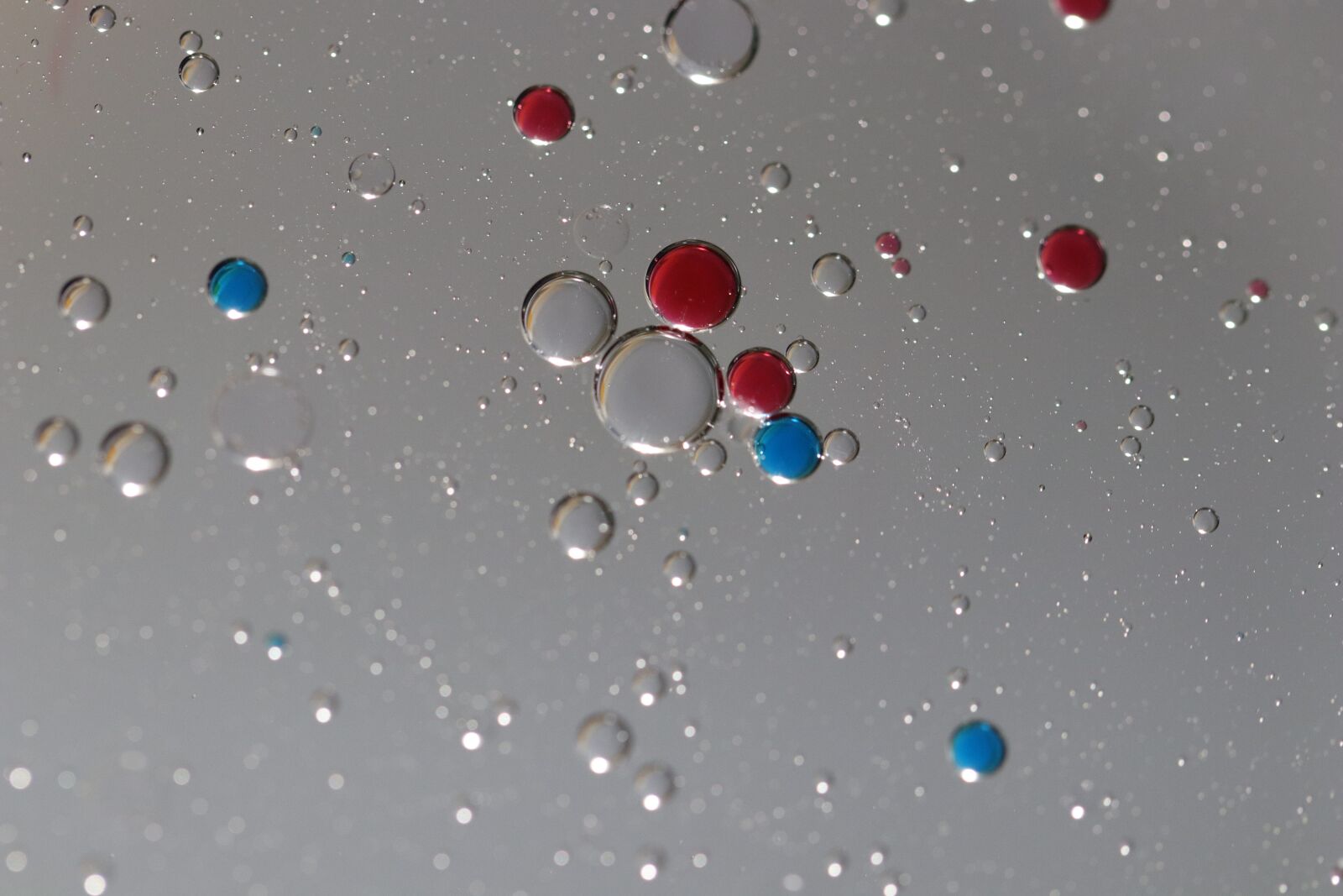 Canon EOS 80D sample photo. Oil, bubbles, liquid photography
