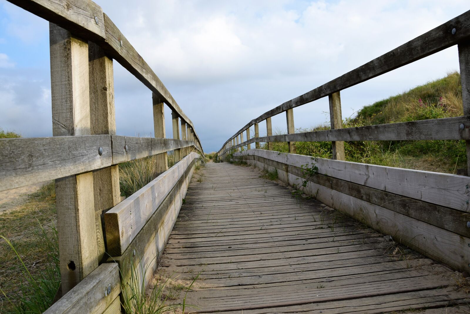 Nikon D5300 sample photo. Footbridge, beach, sky photography