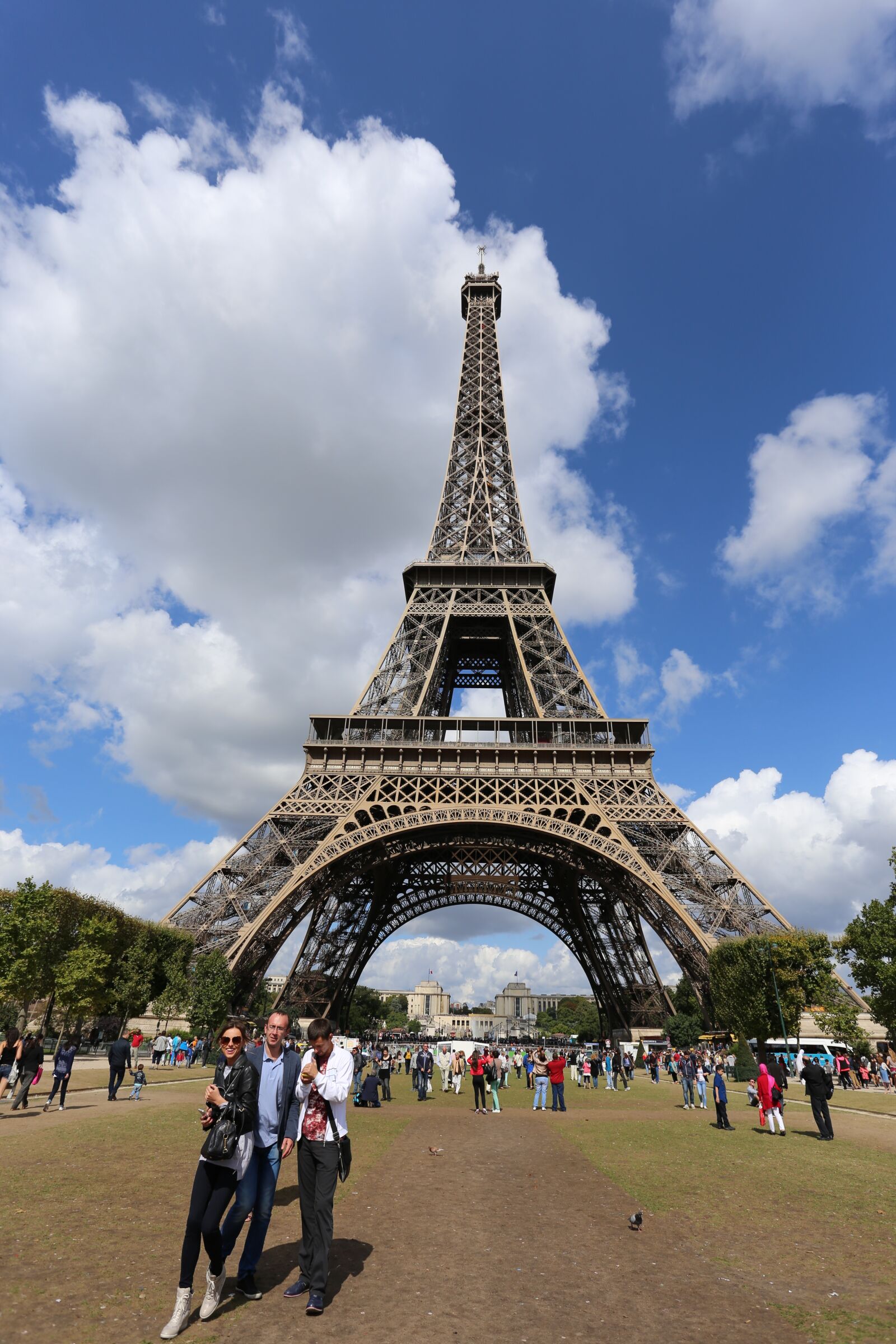 Canon EF 17-40mm F4L USM sample photo. Eiffel tower, paris, landmark photography