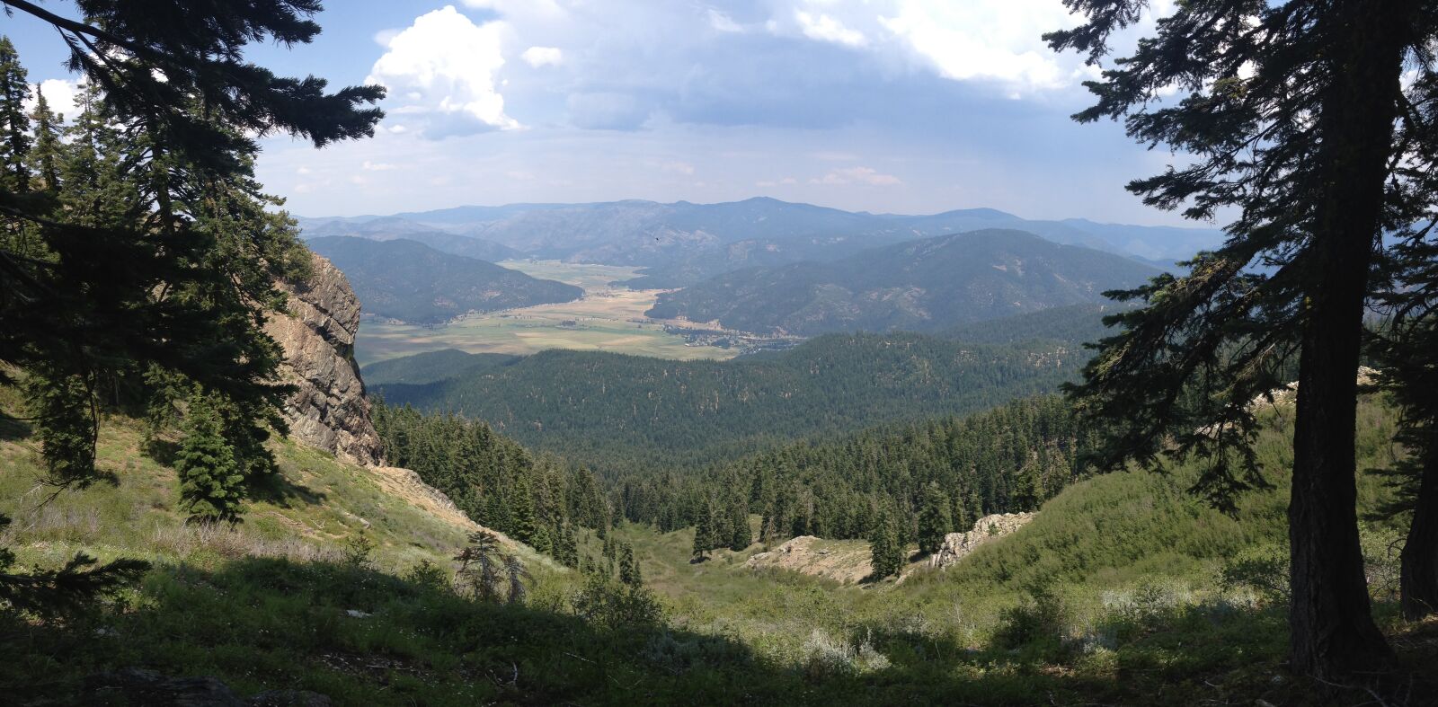 Apple iPhone 4S sample photo. Overlook, forest, landscape photography