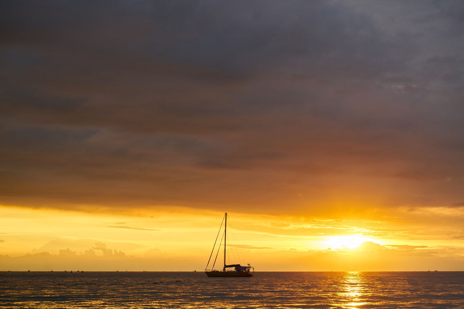 Sony a7R II sample photo. Boat, beach, landscape photography
