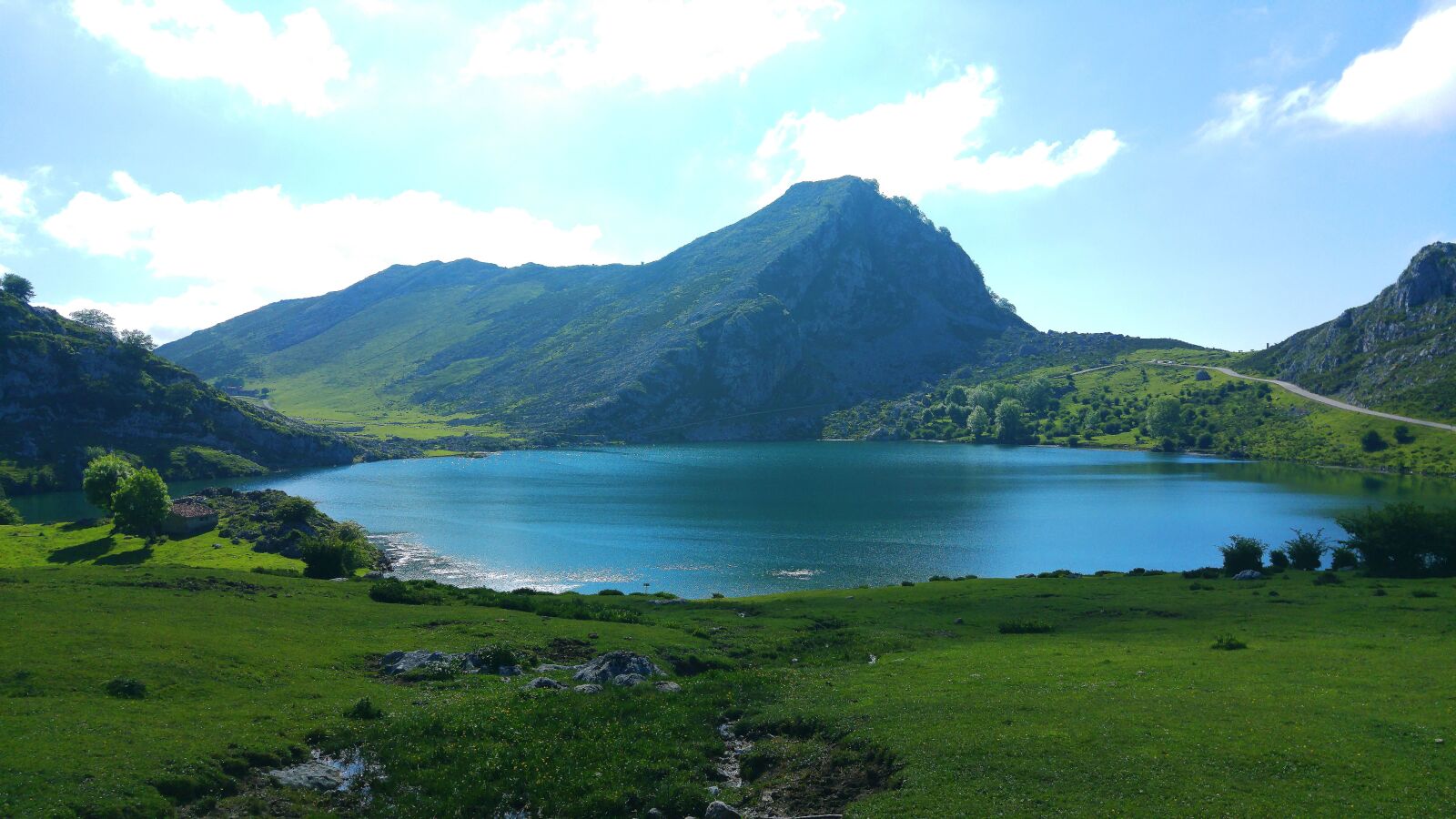 LG G4 sample photo. Lake, landscape, green photography