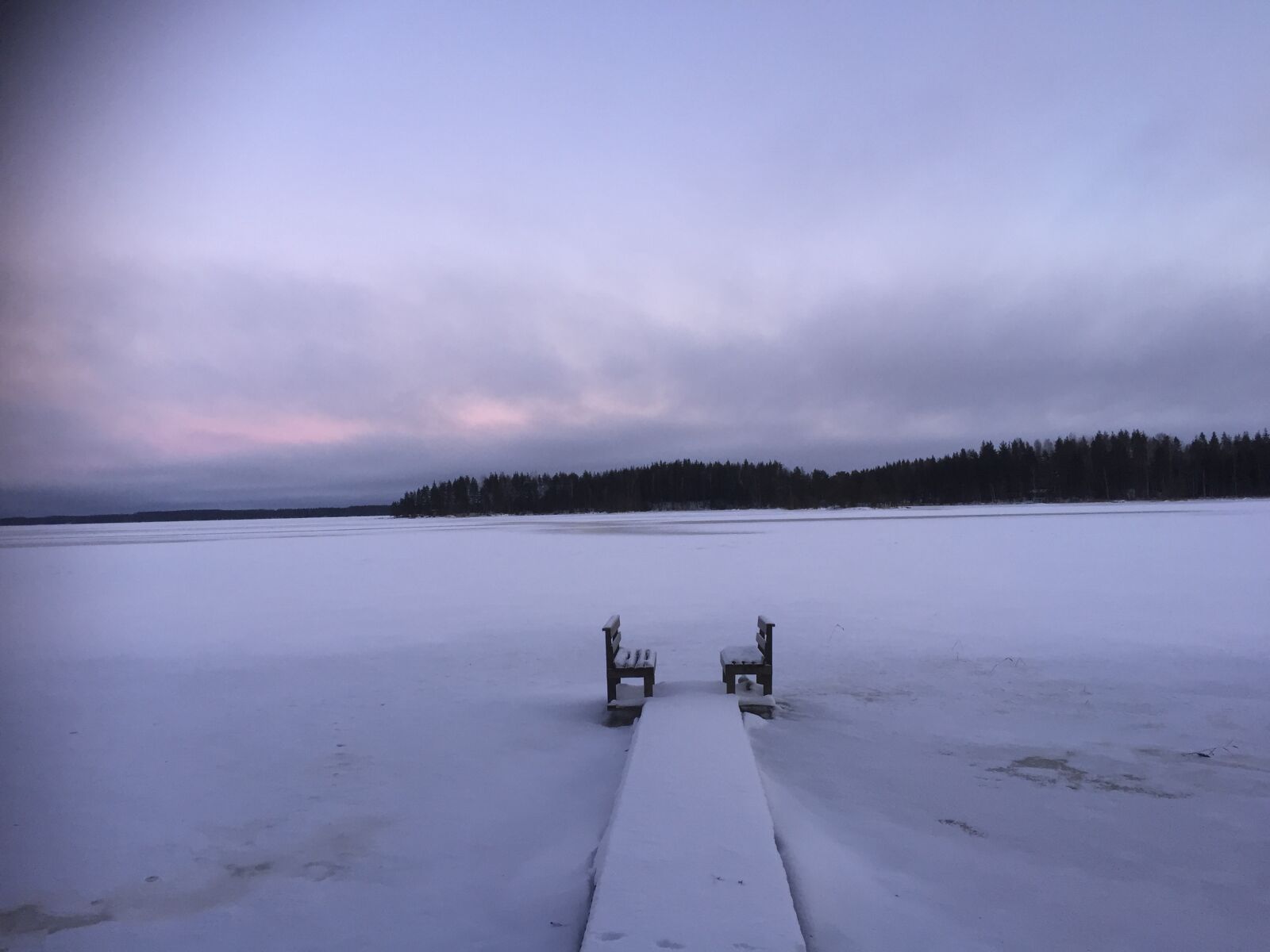 iPhone 6 back camera 4.15mm f/2.2 sample photo. Snow, winter, lake photography